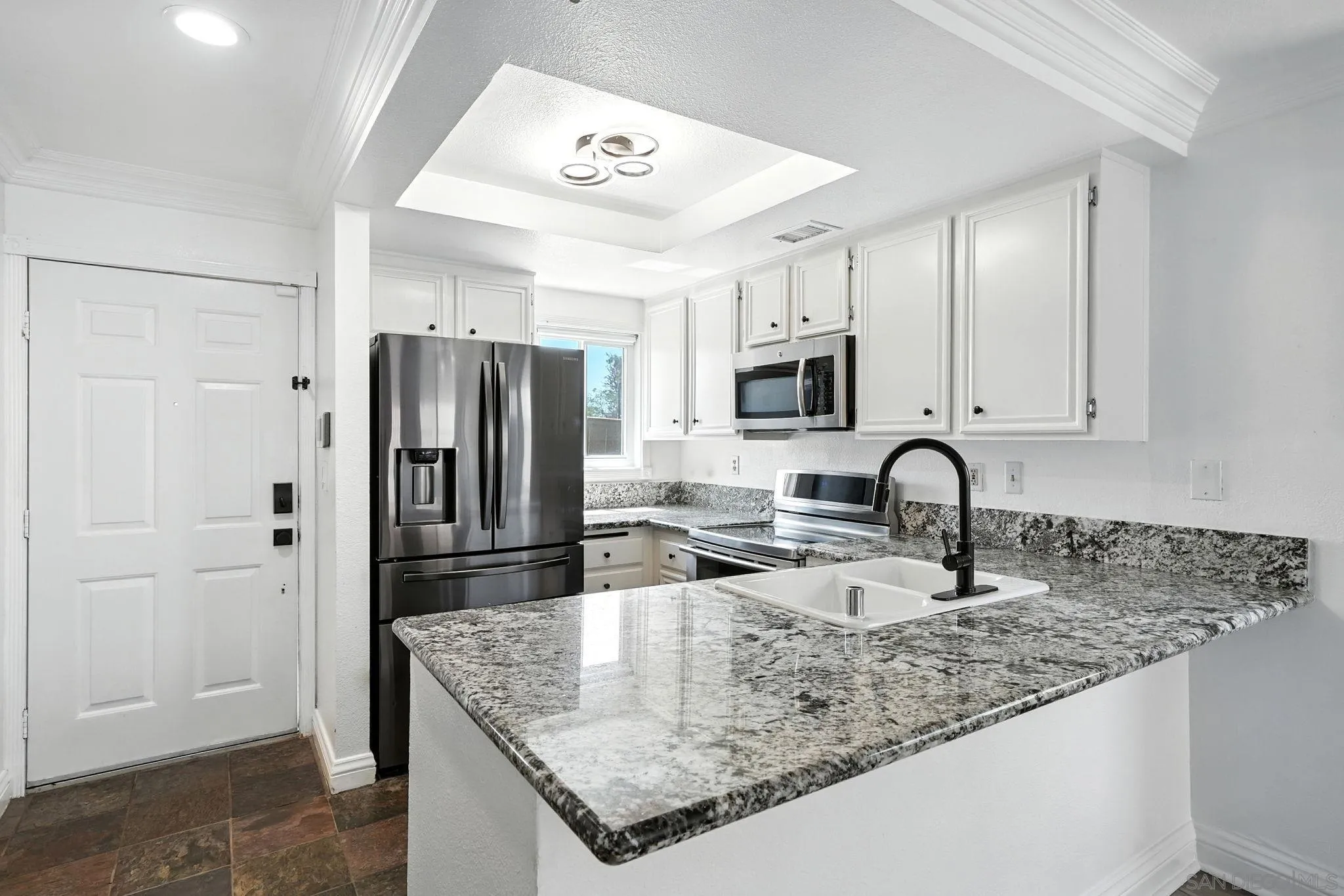 https://cdn.realtyfeed.com/cdn/127/250037721/2d1df32e1dbc791347dce0704d47d796.webp