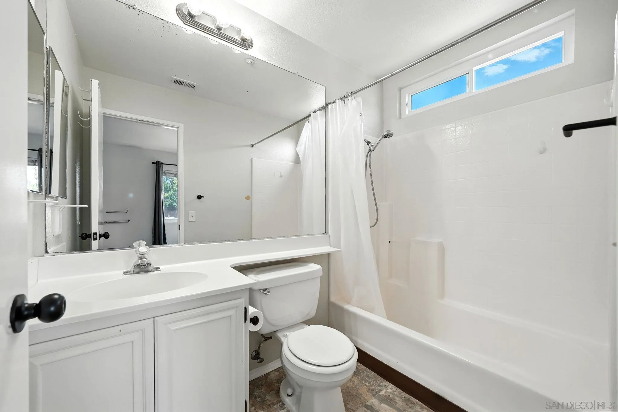 https://cdn.realtyfeed.com/cdn/127/250037721/67c092d407d18551a1c6c46f879bfe2e.webp