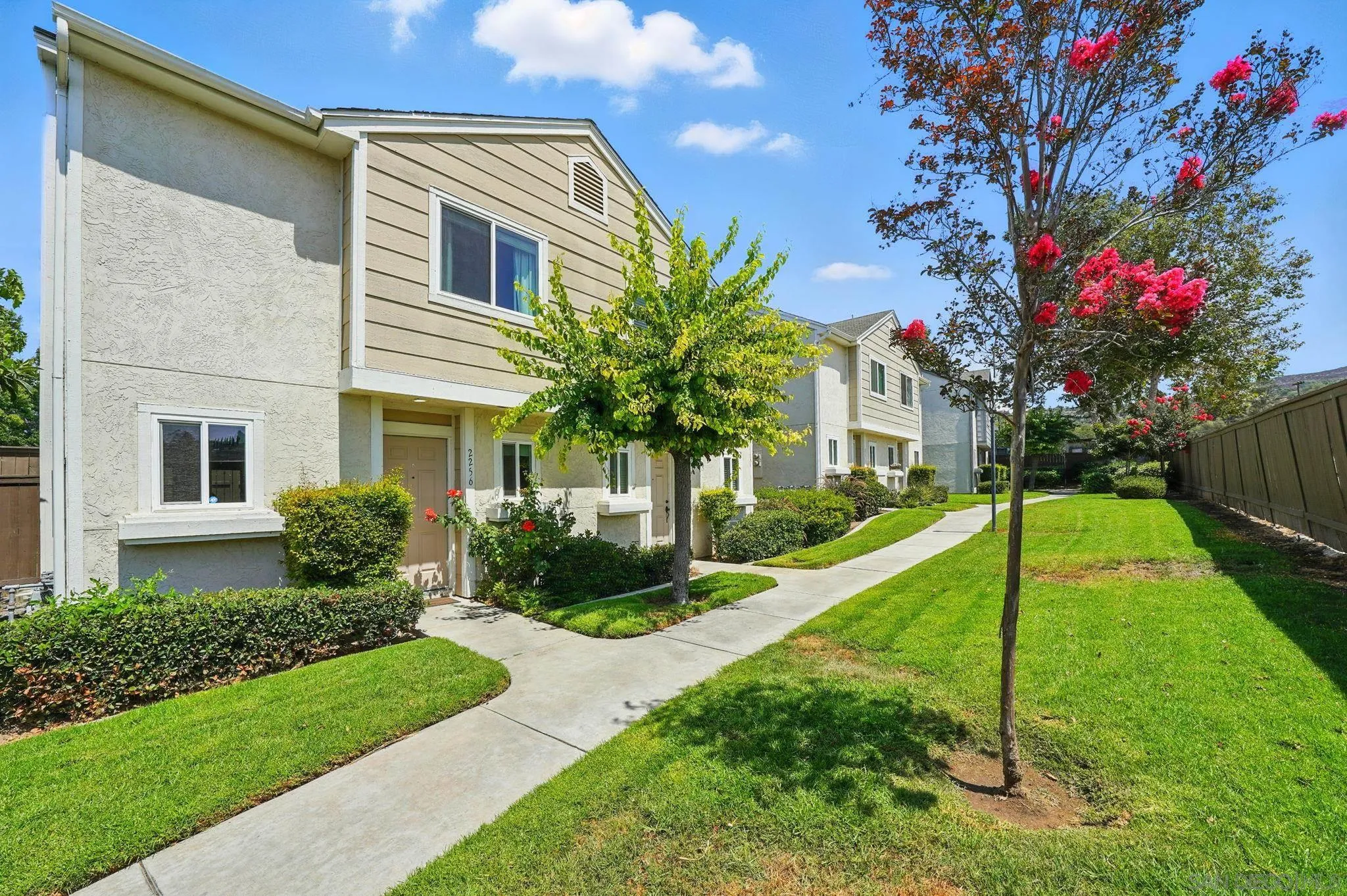 https://cdn.realtyfeed.com/cdn/127/250037721/7873307ea1412ff8e8da58933fae848b.webp