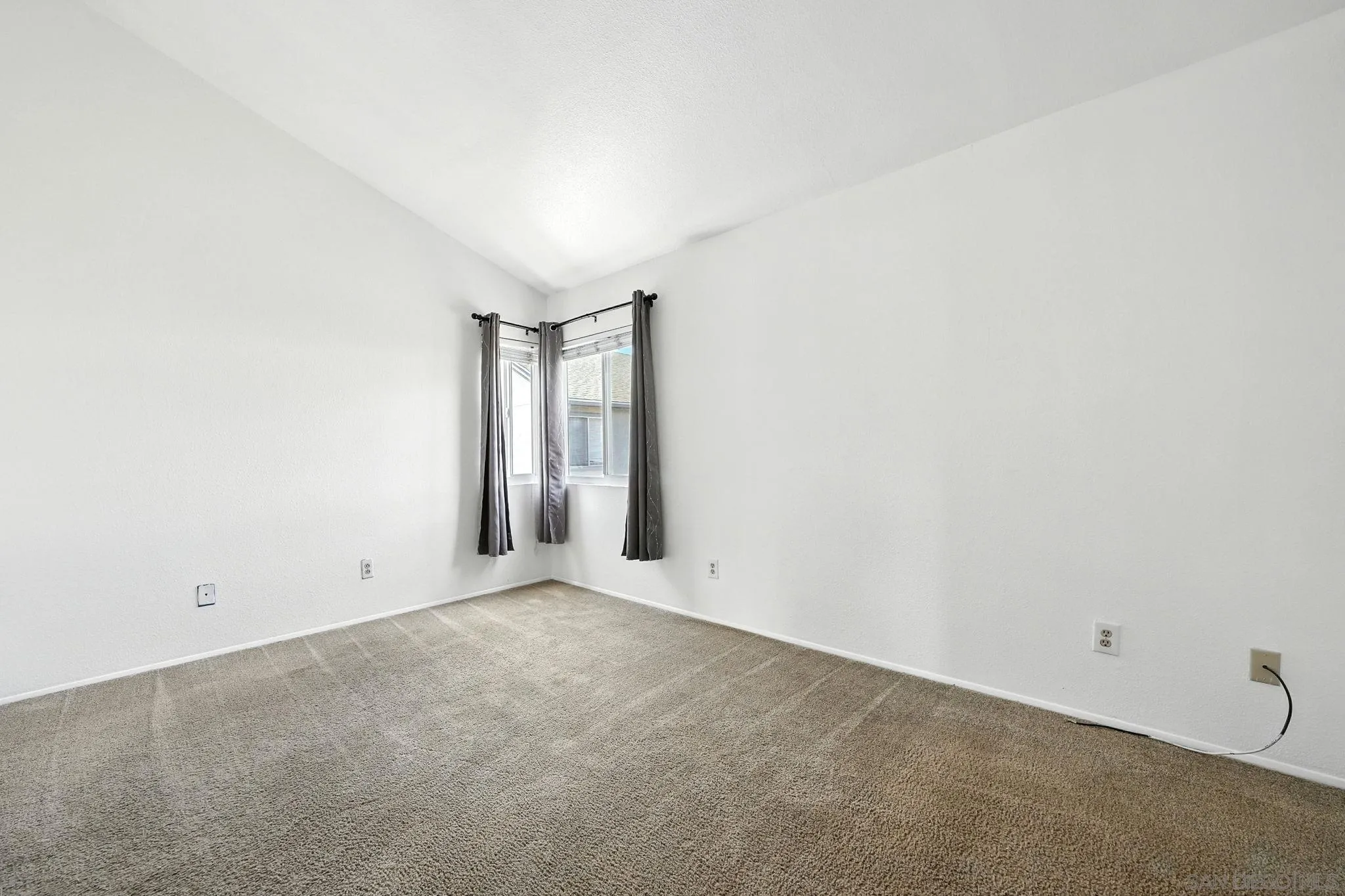 https://cdn.realtyfeed.com/cdn/127/250037721/d0ac8ef00cdfbddd9131f68cb63d1fac.webp