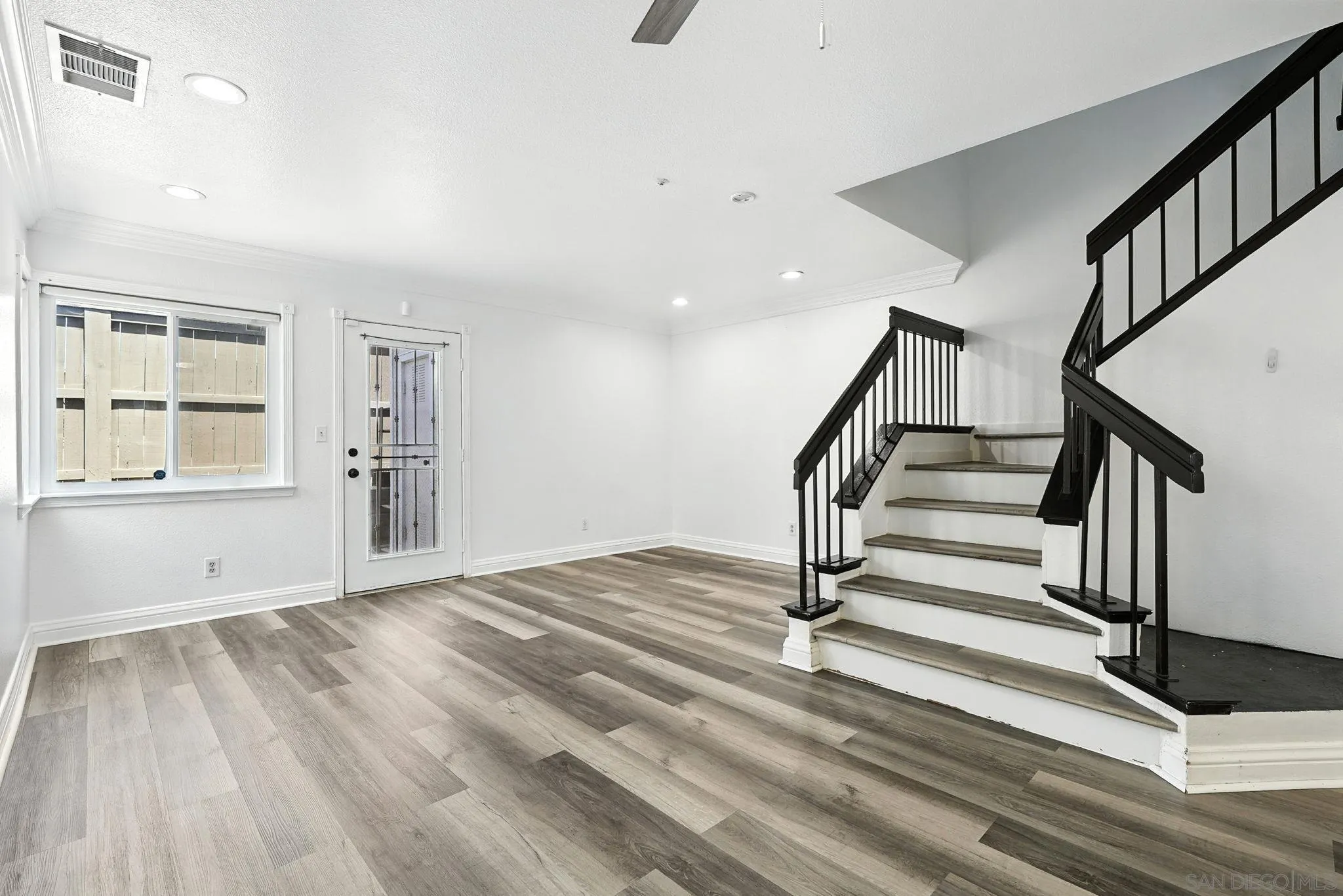 https://cdn.realtyfeed.com/cdn/127/250037721/f7d28b9fe9c61942f3e8b95517df27d9.webp