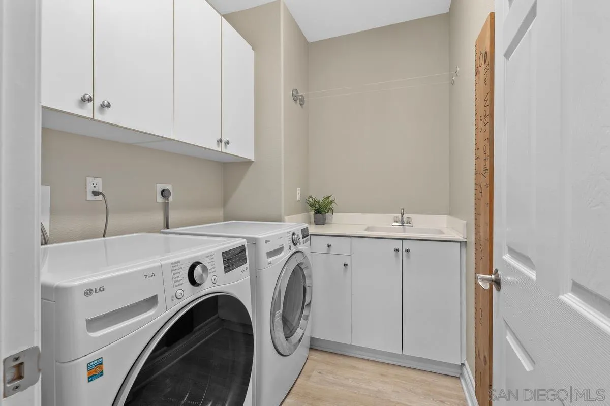 https://cdn.realtyfeed.com/cdn/127/250037722/4da11ed4f6fe4525682b81404eabb11e.webp