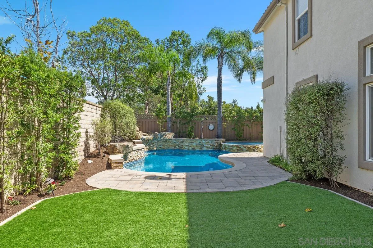 https://cdn.realtyfeed.com/cdn/127/250037722/8ce88b619d13db9e30fcb20acb2a112e.webp