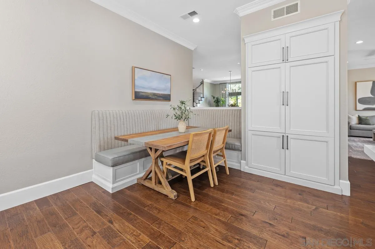 https://cdn.realtyfeed.com/cdn/127/250037722/94c0e4c321a43cdbe2707cecf651e5b5.webp