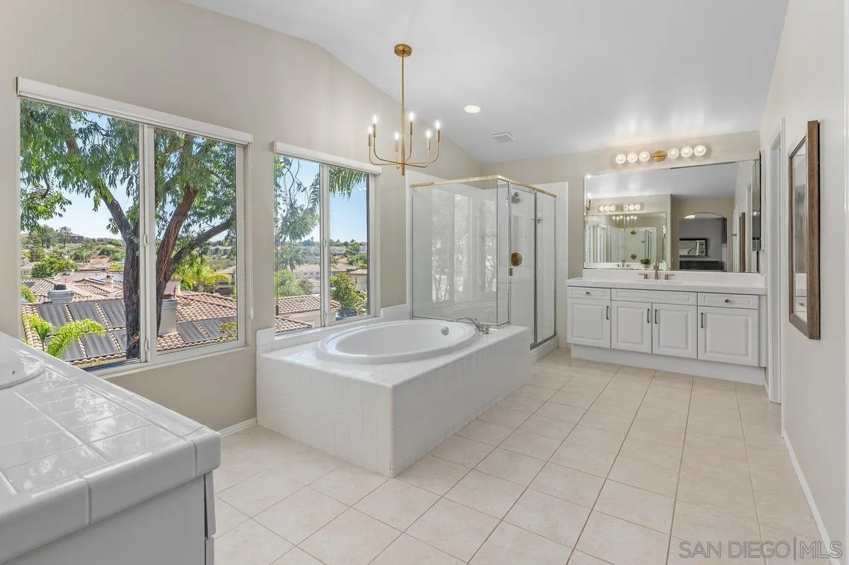 https://cdn.realtyfeed.com/cdn/127/250037722/99cc65698735b338ef4c74163183f23b.webp