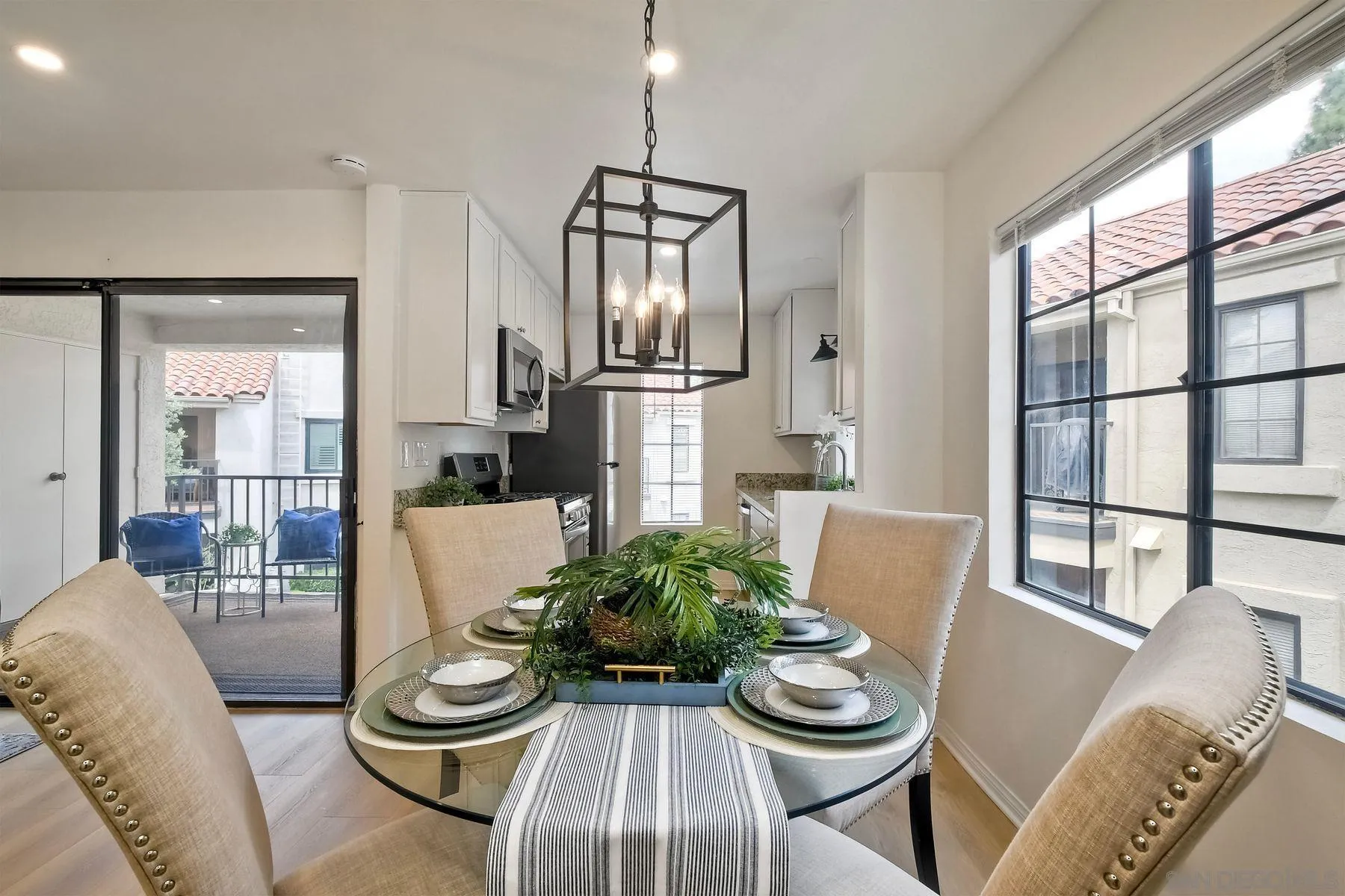 https://cdn.realtyfeed.com/cdn/127/250037733/270dd884476f85d544603168f182d60a.webp