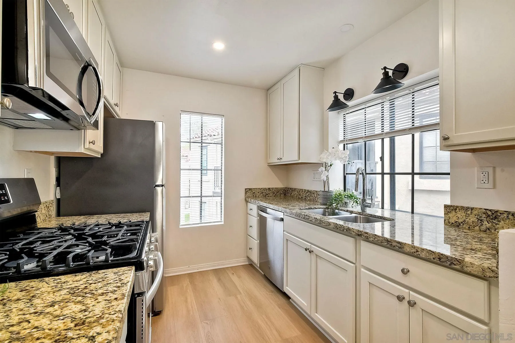 https://cdn.realtyfeed.com/cdn/127/250037733/b223b18add313db8fec36e55430f407a.webp