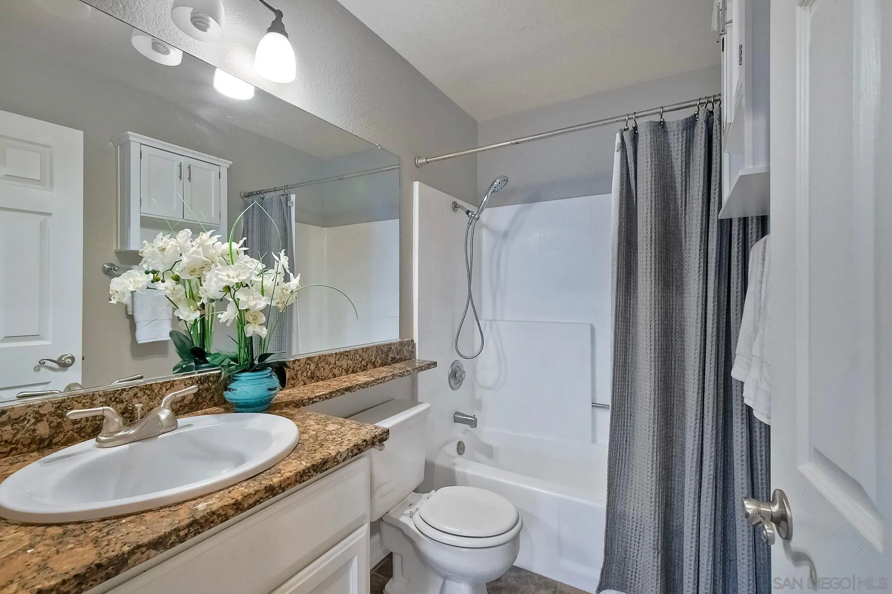 https://cdn.realtyfeed.com/cdn/127/250037734/293b9cbd7b4f674009ec6a4e65b5e4ac.webp