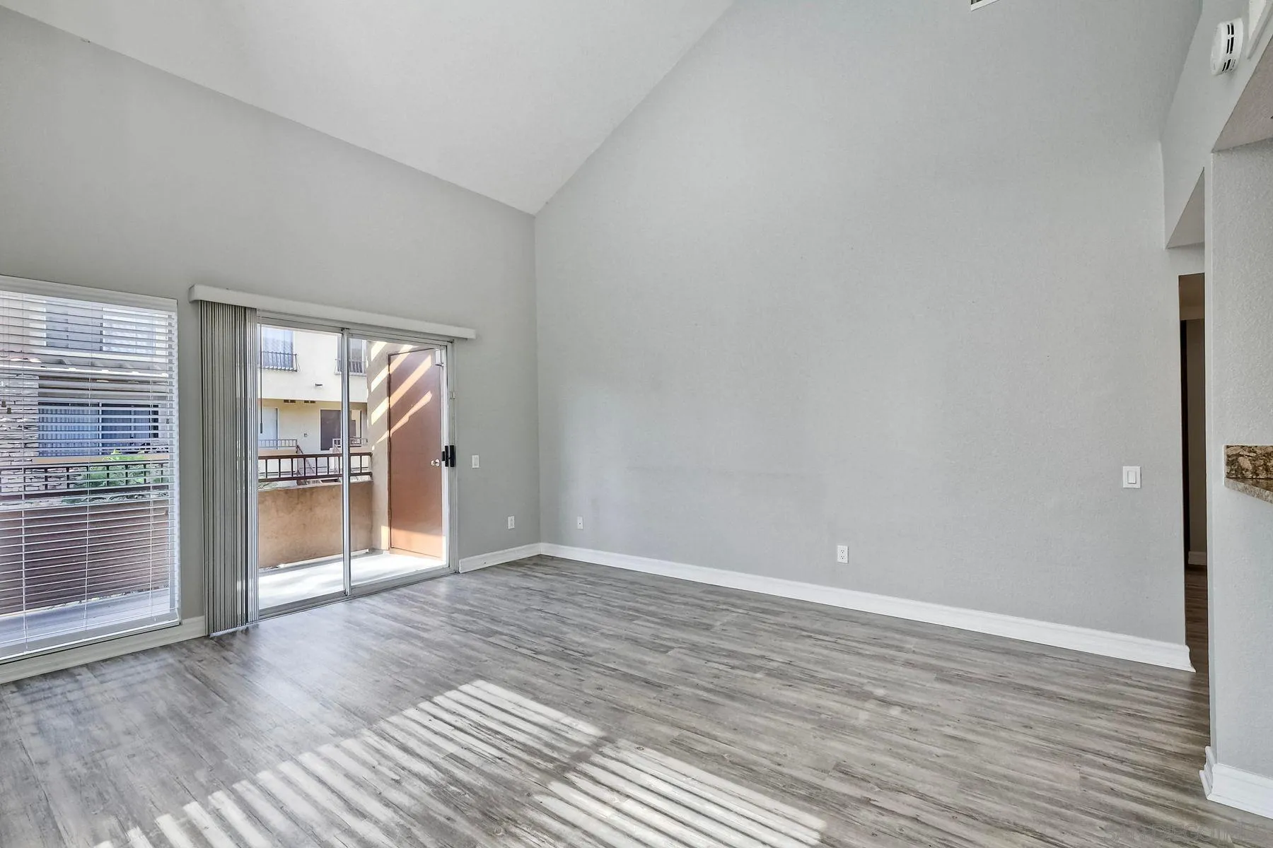 https://cdn.realtyfeed.com/cdn/127/250037734/7e9e09d87e3f9961f1d30d8621f361df.webp