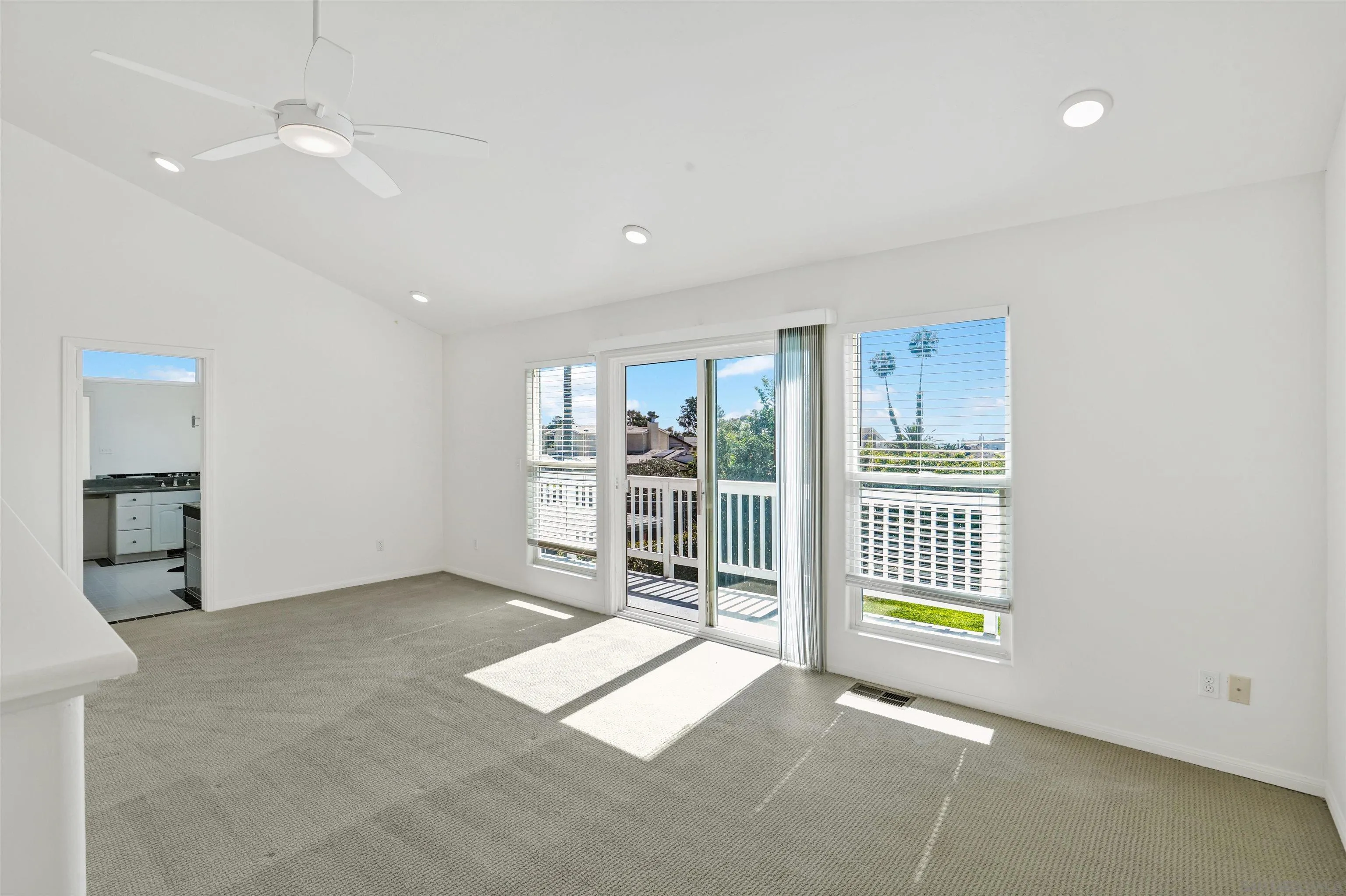 https://cdn.realtyfeed.com/cdn/127/250037739/af92b671334956e85cefcd0e256b7f8d.webp