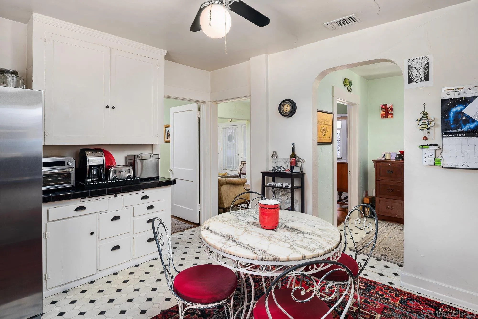 https://cdn.realtyfeed.com/cdn/127/250037741/bb653dfc1f925ca9a8800a75e4966d34.webp