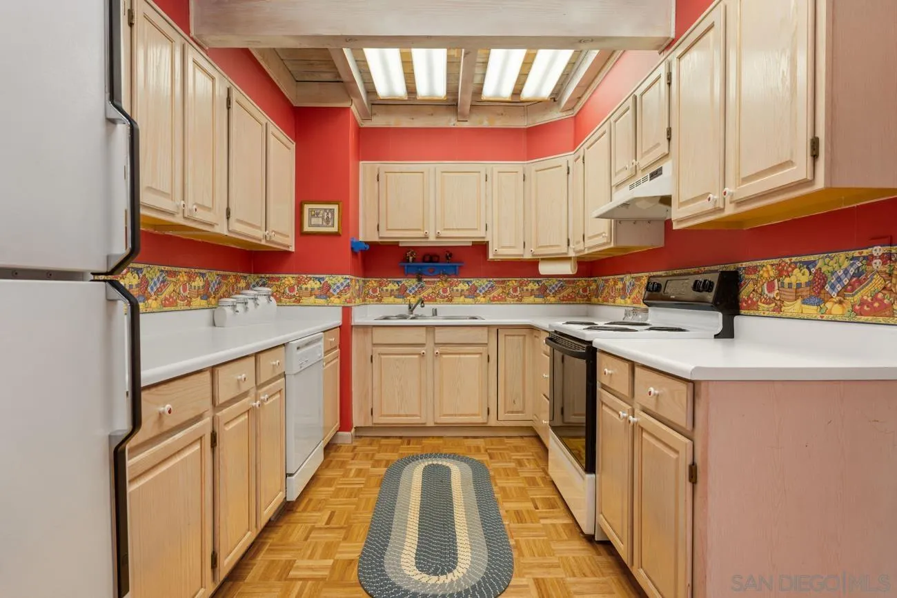 https://cdn.realtyfeed.com/cdn/127/250037743/731b17a282b14ba9933eadeedb3b6bfe.webp