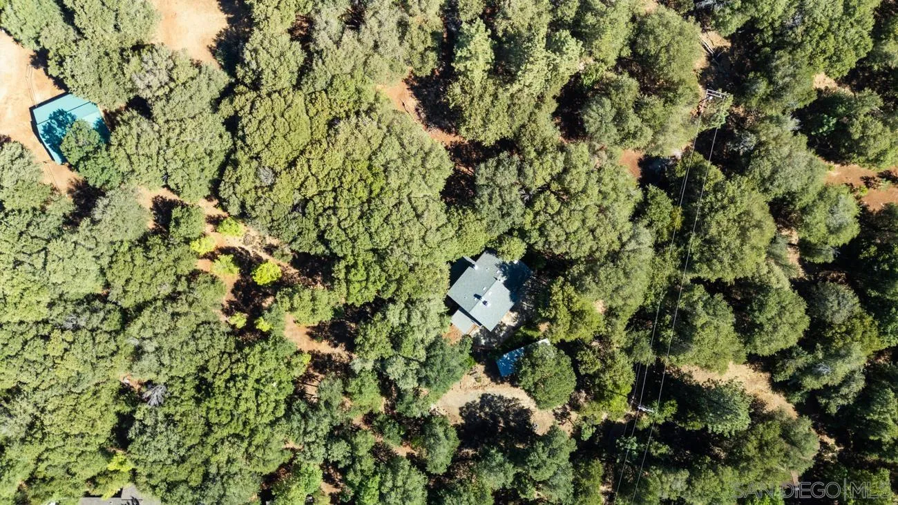 https://cdn.realtyfeed.com/cdn/127/250037743/8306cda9488e5b04a79962a00948c7bd.webp