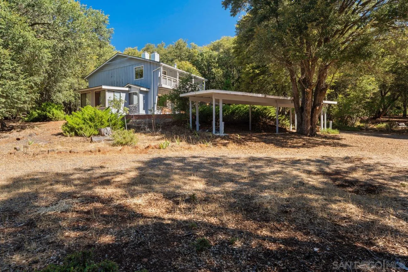 https://cdn.realtyfeed.com/cdn/127/250037743/8c8fcccfc429485dc3522380adb72100.webp