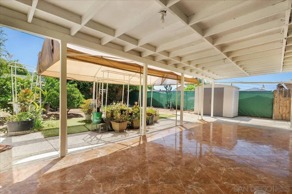 https://cdn.realtyfeed.com/cdn/127/250037745/094b30f92b04e7d8c6a2e8b3363eba90.webp
