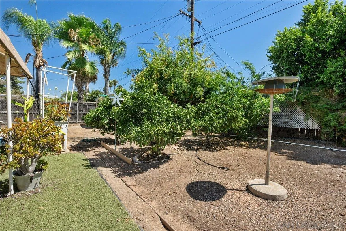 https://cdn.realtyfeed.com/cdn/127/250037745/4c0976a289f72348329941568242d91d.webp