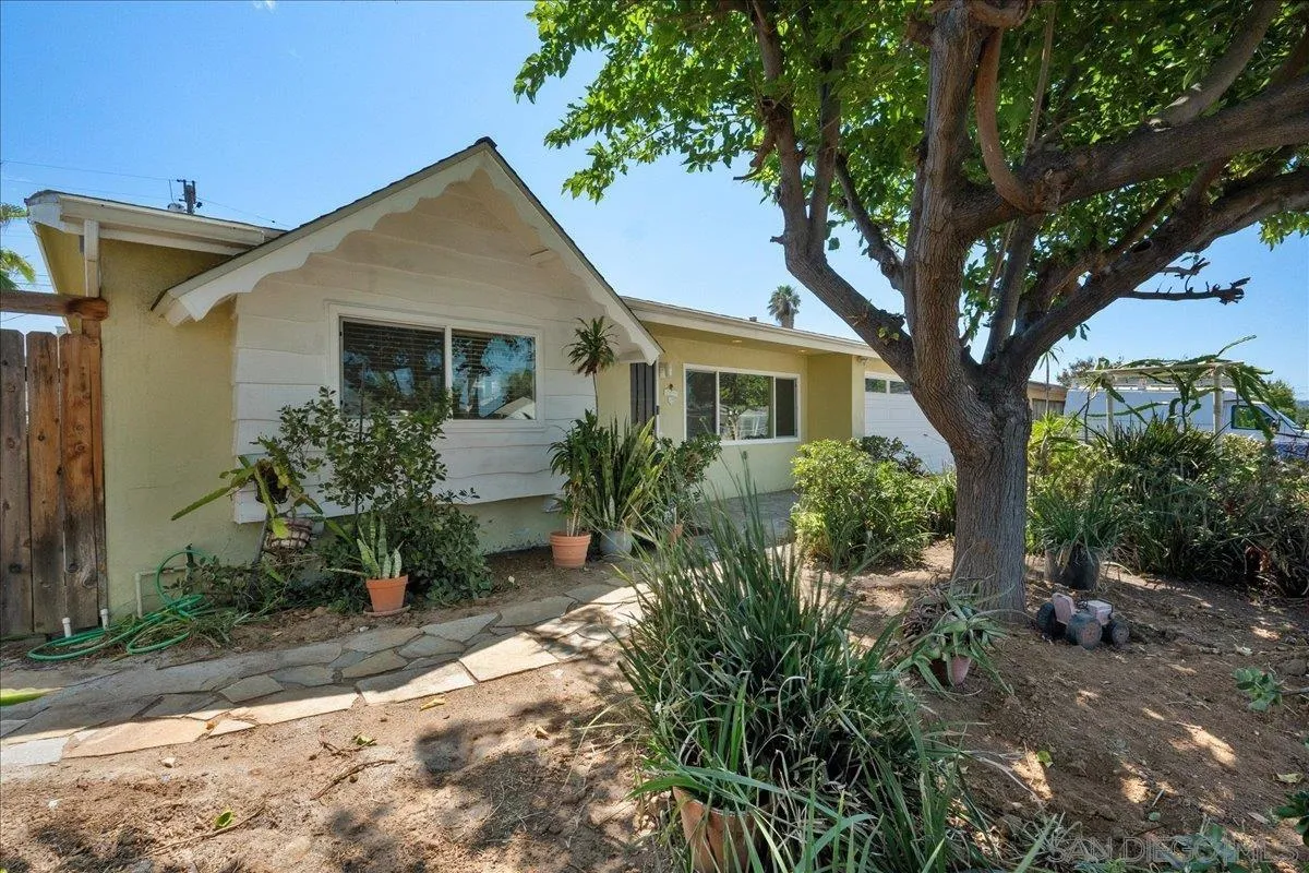 https://cdn.realtyfeed.com/cdn/127/250037745/8e39b58d58808ceb1ebaa326f0e3bfe4.webp