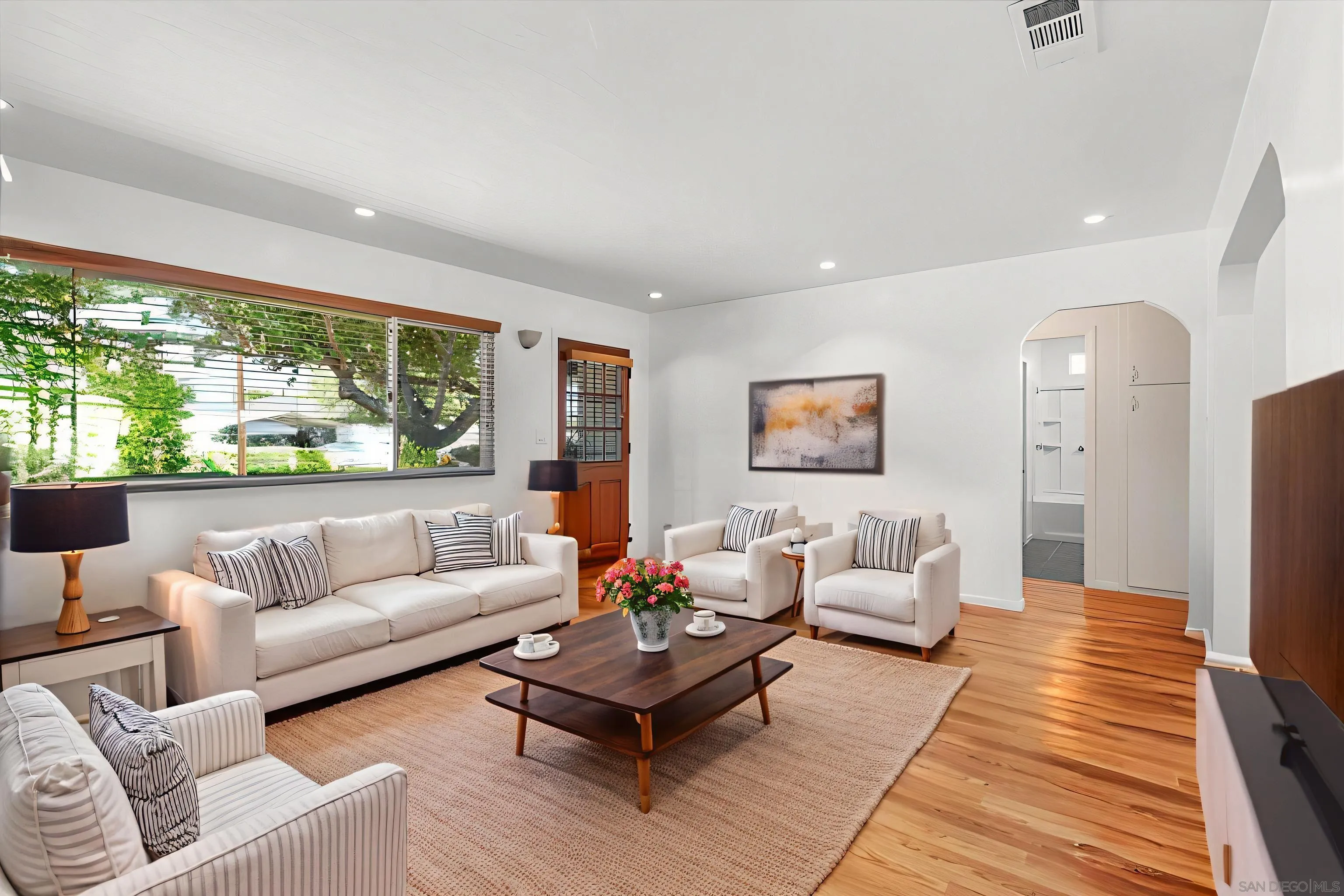 https://cdn.realtyfeed.com/cdn/127/250037745/c67b2e6c65b5957a37f66c3bac952545.webp