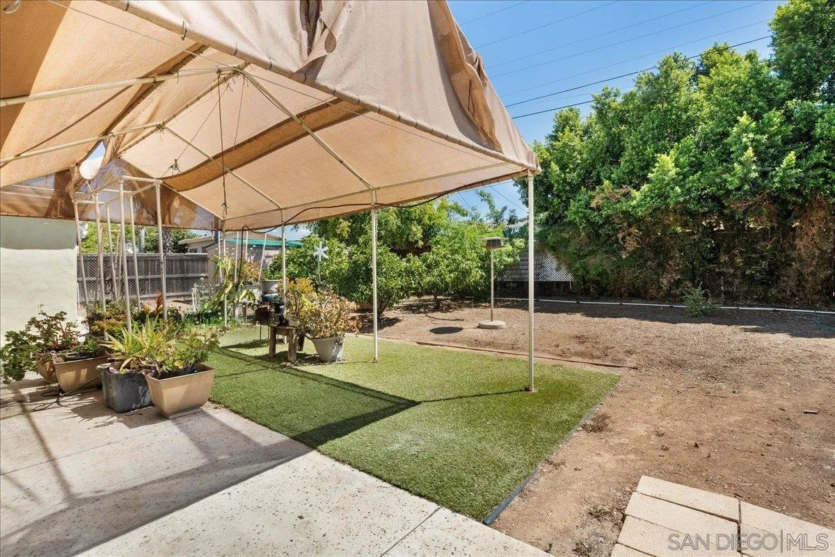 https://cdn.realtyfeed.com/cdn/127/250037745/cd1782ad4e020d81a7455af0998b654a.webp
