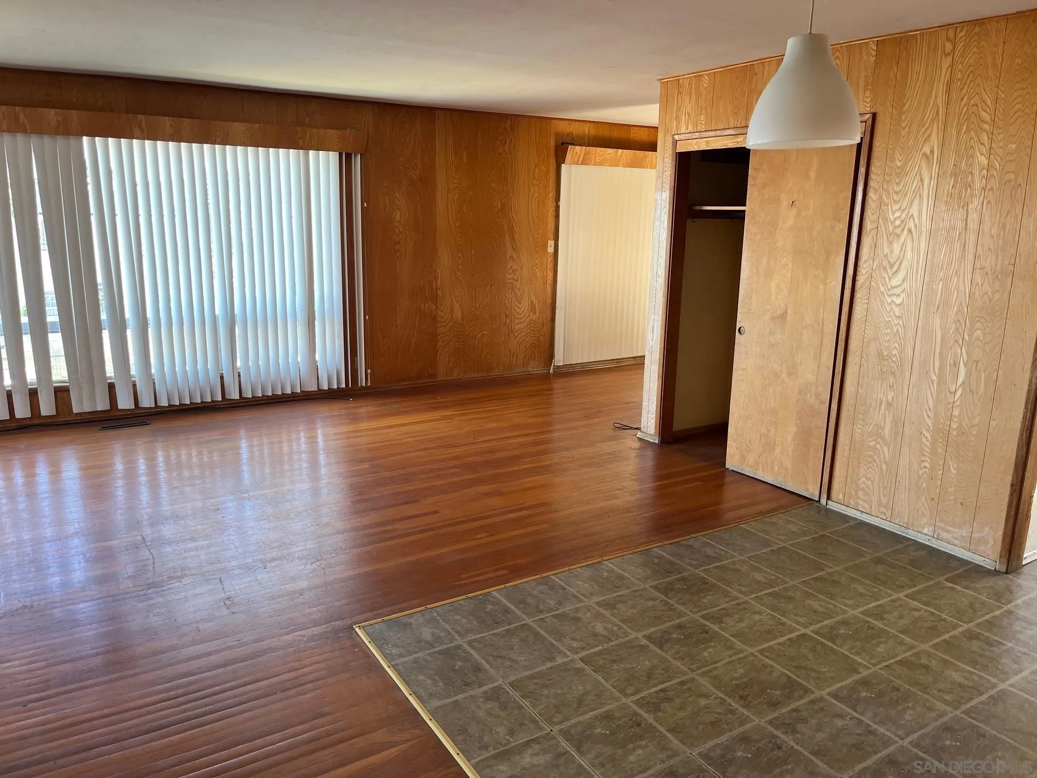 https://cdn.realtyfeed.com/cdn/127/250037746/2cac174cab6fd8643113dac7f208d85b.webp
