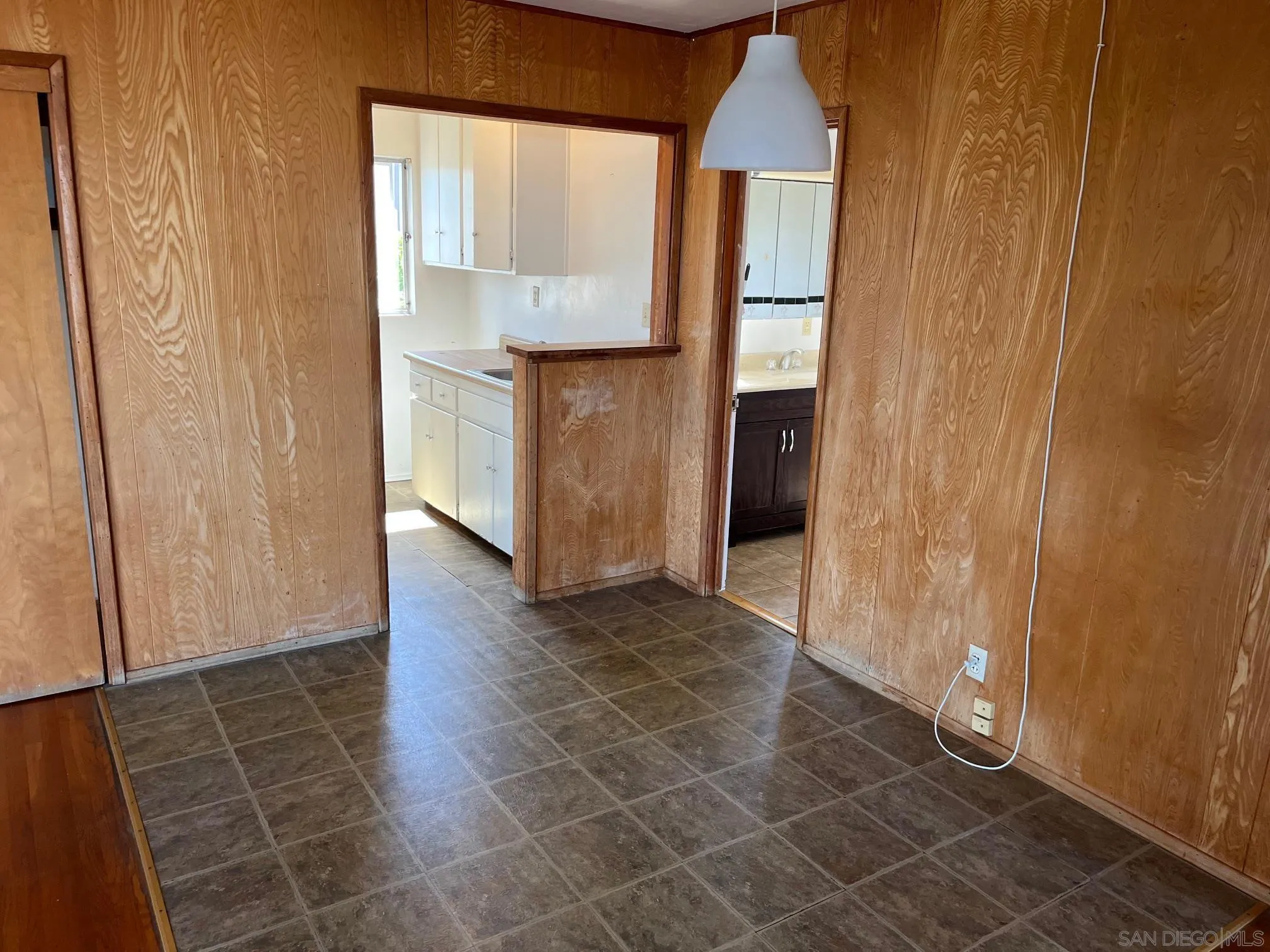 https://cdn.realtyfeed.com/cdn/127/250037746/b1a8b5ade984cb2bb43e9e4a716de4fa.webp