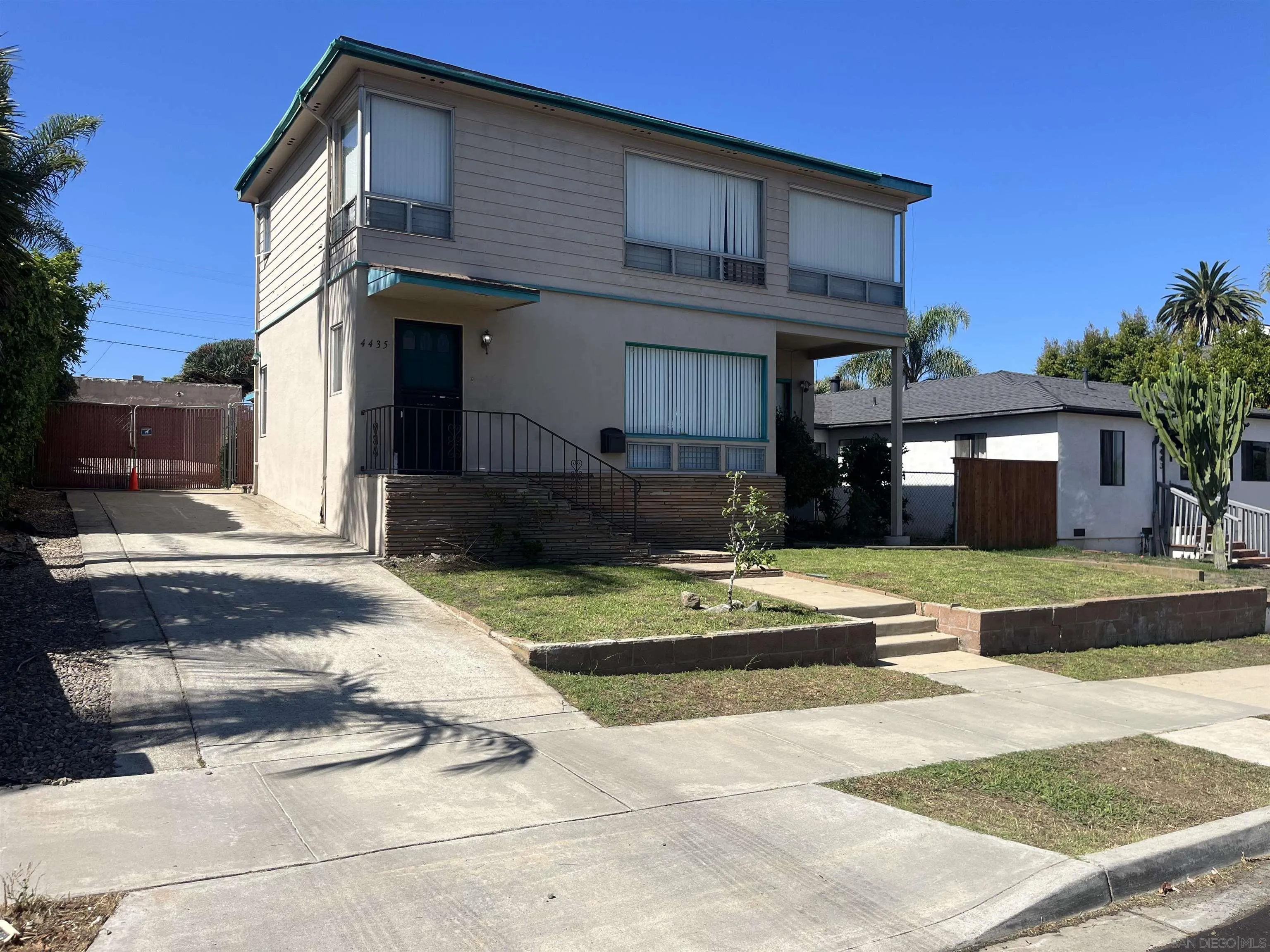 https://cdn.realtyfeed.com/cdn/127/250037746/b20865e119d167ad54436d0c399ad821.webp
