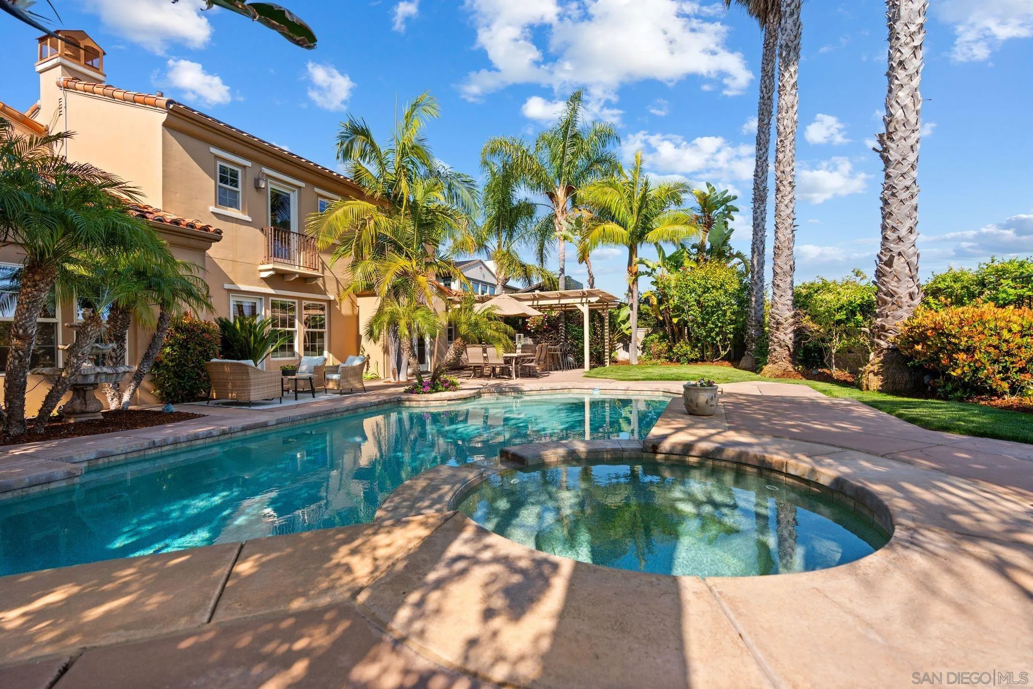 https://cdn.realtyfeed.com/cdn/127/250037748/ebc773c07e322689ae039bc01125441d.webp