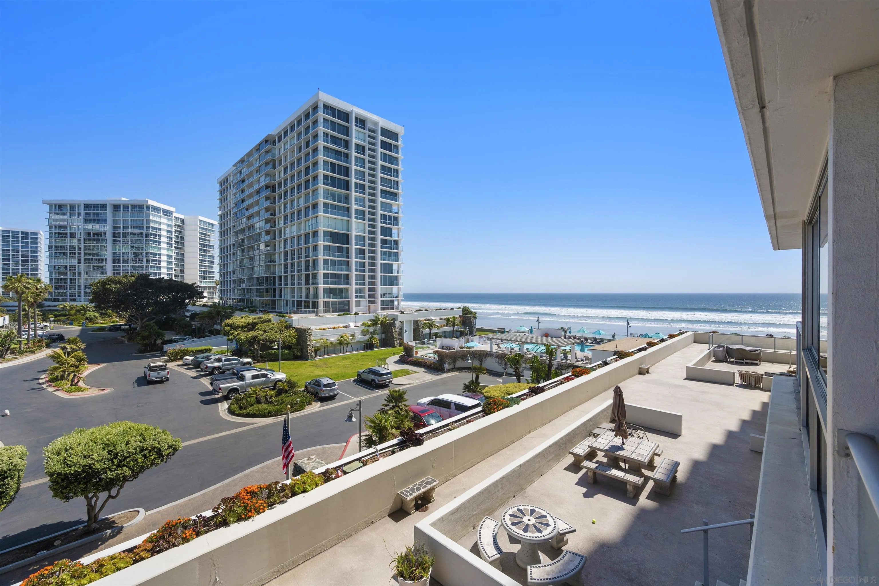 https://cdn.realtyfeed.com/cdn/127/250037751/11765541e3b8135381614286b14f04e0.webp