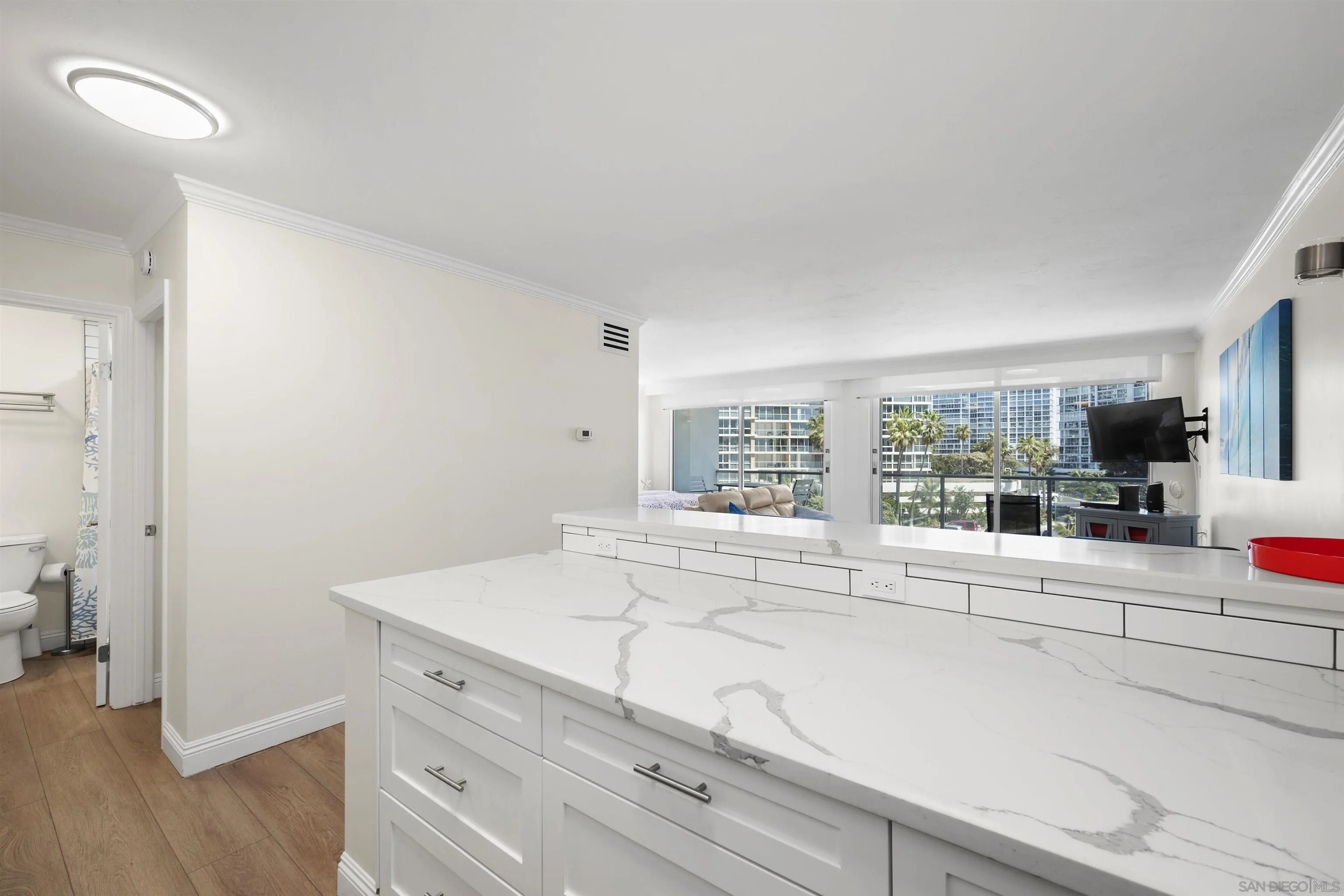 https://cdn.realtyfeed.com/cdn/127/250037751/6864a4b184a52f8864170e30d482d6f7.webp