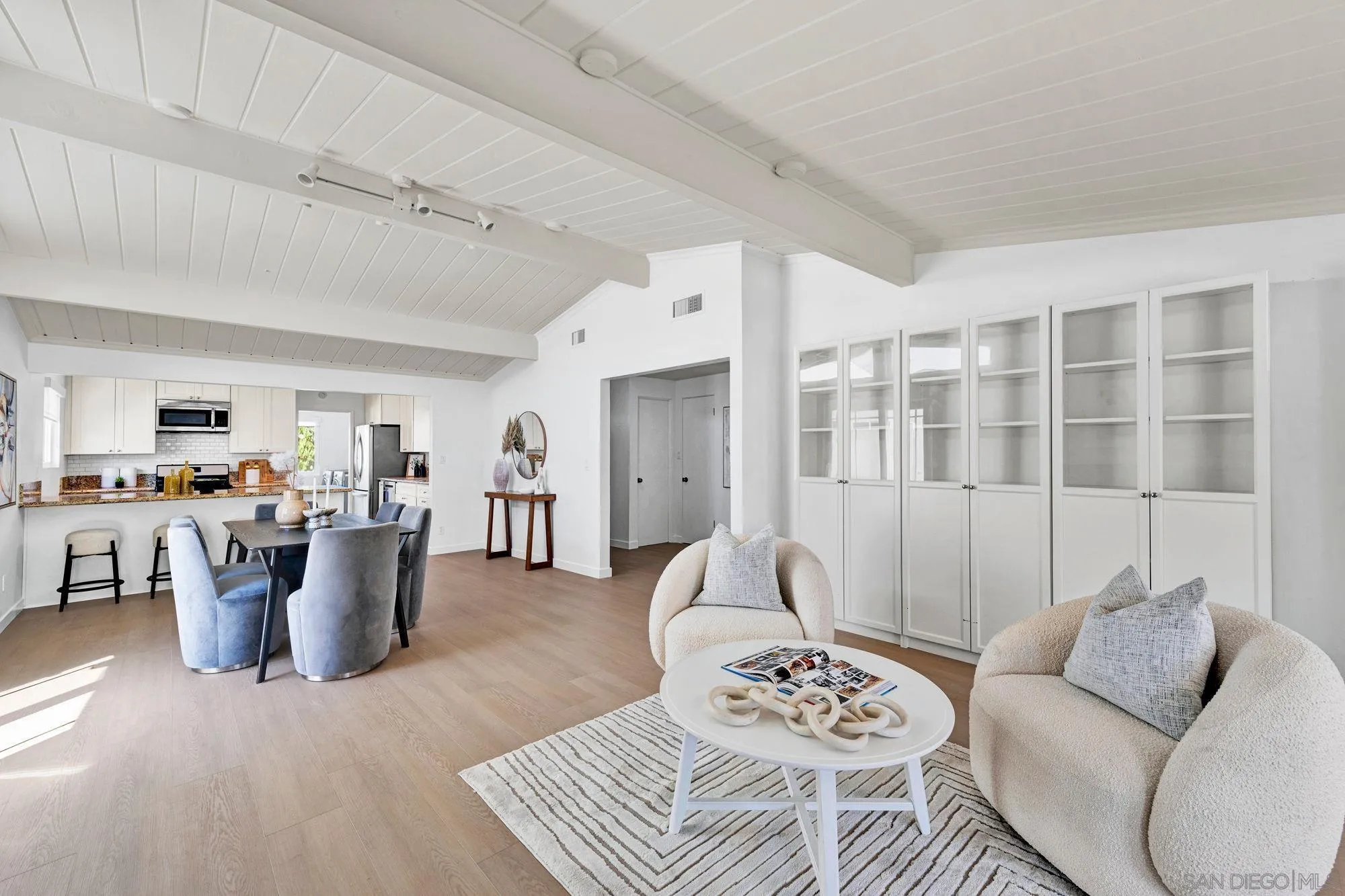 https://cdn.realtyfeed.com/cdn/127/250037760/d2ad0612c69ca5833de87d6f8a4a89f8.webp