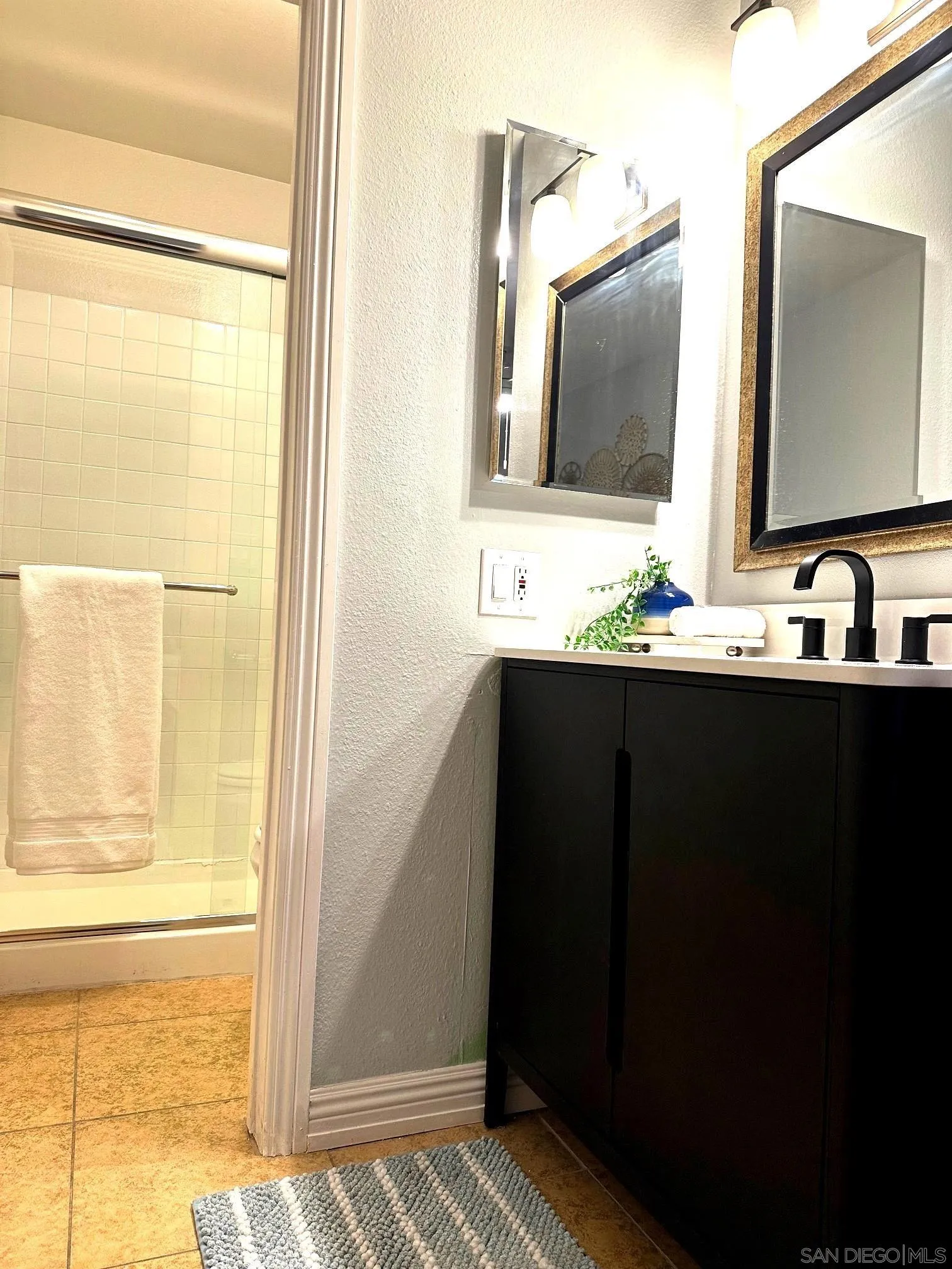 Photo #17: 250037761 Listing: Photo #17