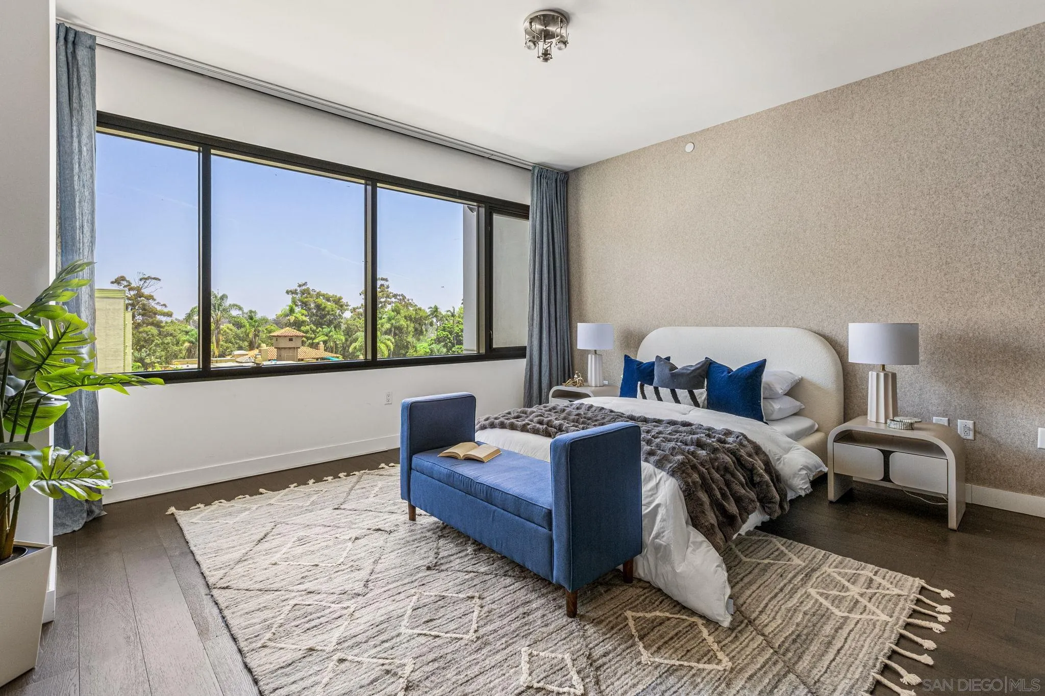 https://cdn.realtyfeed.com/cdn/127/250037764/f43ce9a0acd55f854f51768a89b744c0.webp
