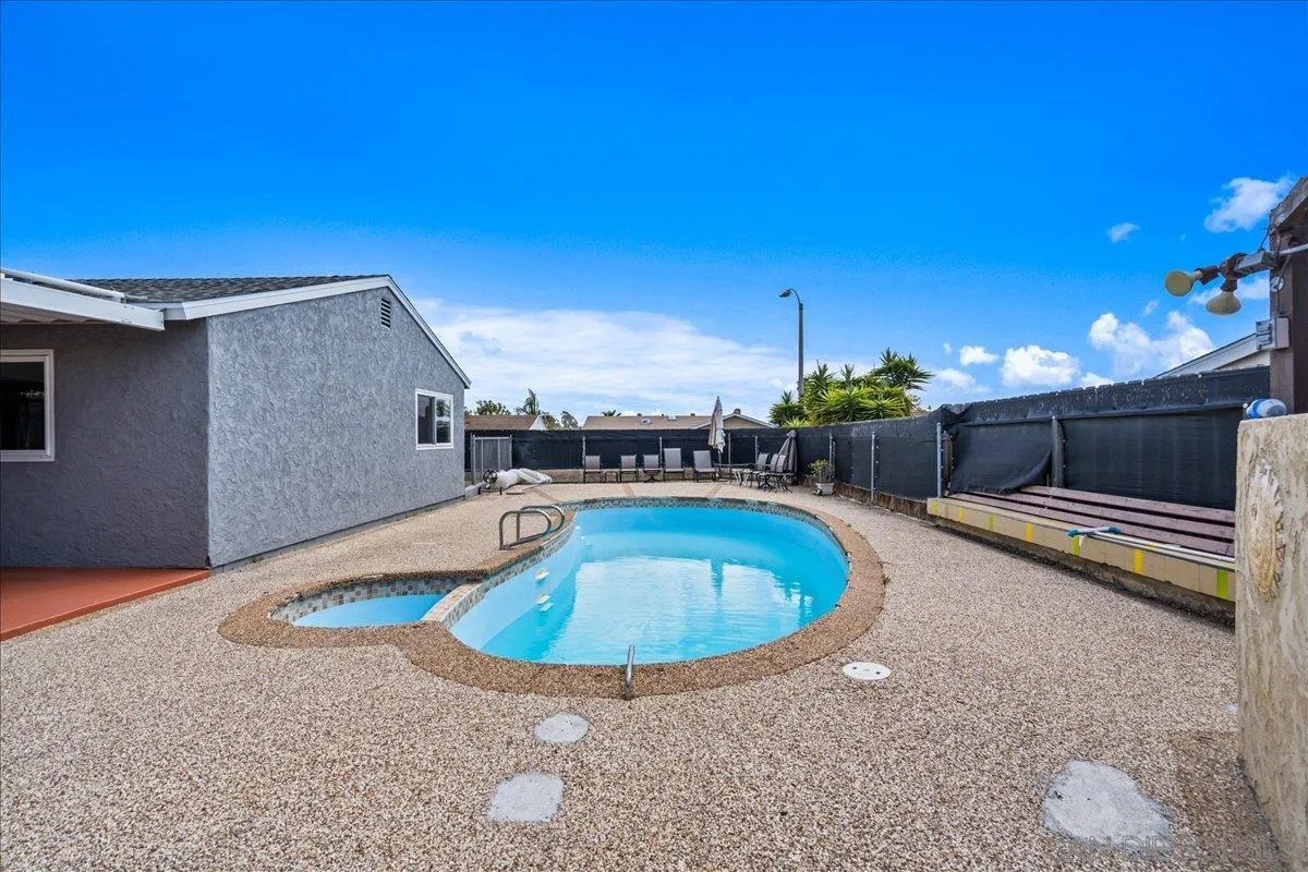 https://cdn.realtyfeed.com/cdn/127/250037771/761b9e7a7f5c542c7bc8b0e5337e6c50.webp