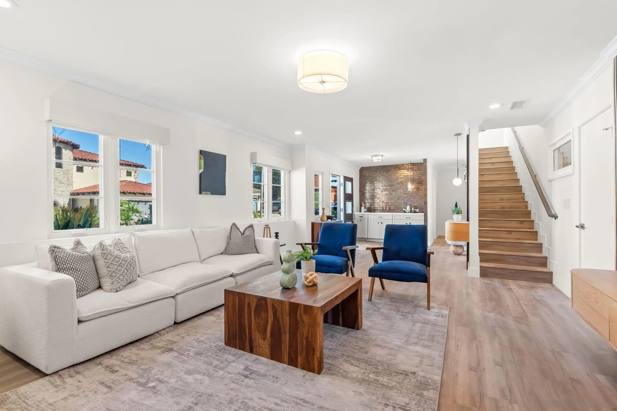 https://cdn.realtyfeed.com/cdn/127/250037772/0388a14ece47e2f36ad603143affb0c7.webp