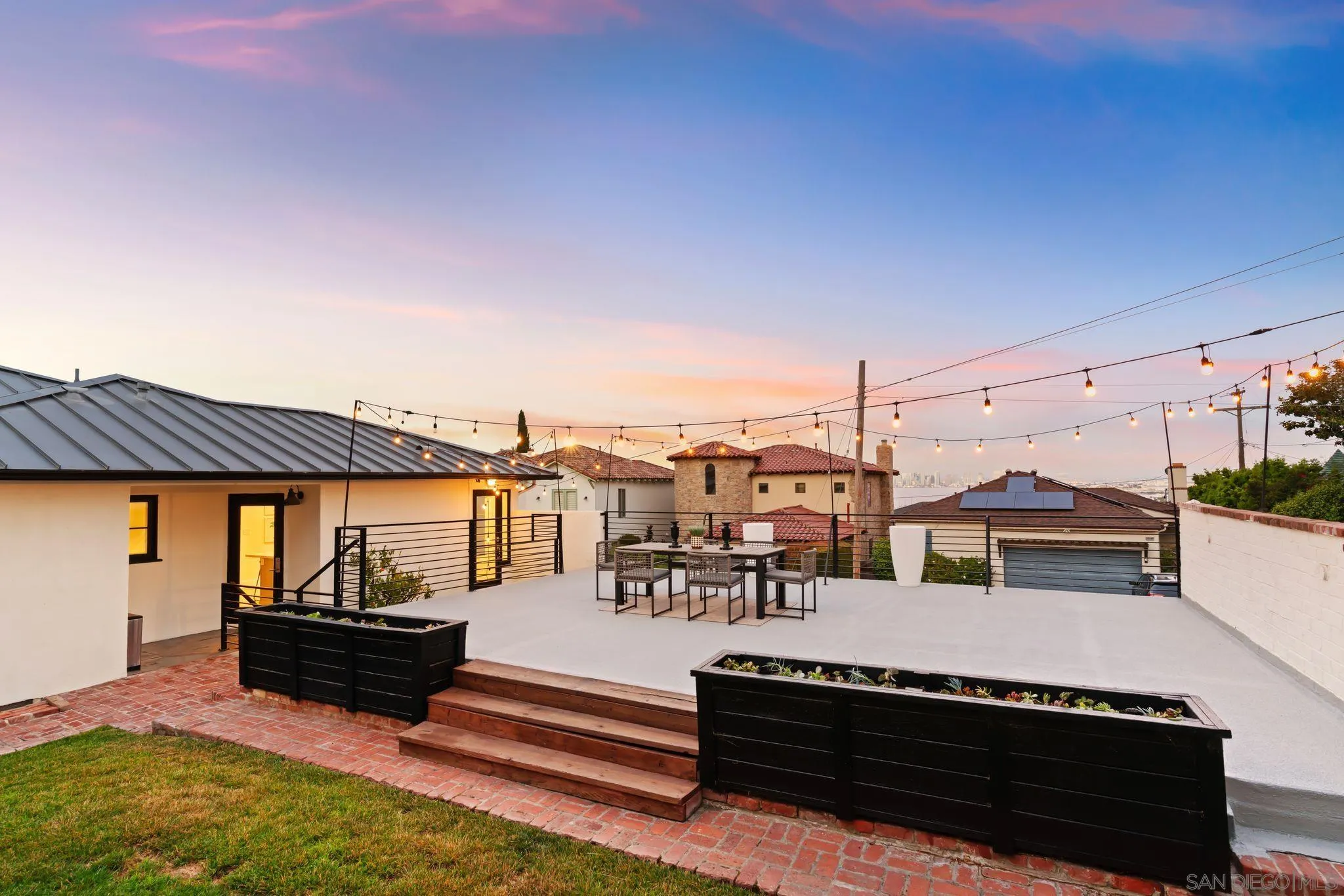 https://cdn.realtyfeed.com/cdn/127/250037772/0c58030c98ba8f00abc98e019800ef30.webp