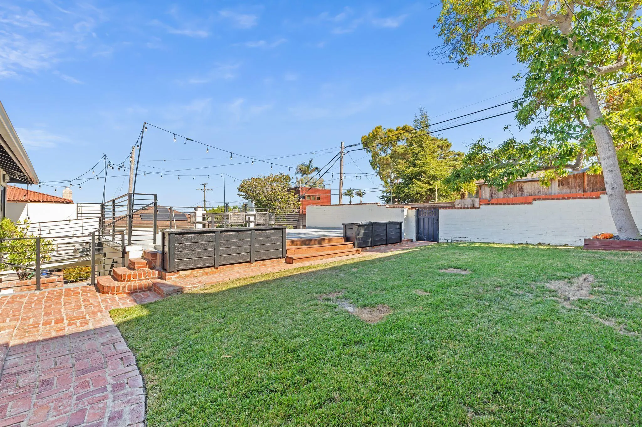 https://cdn.realtyfeed.com/cdn/127/250037772/118375a6c2d1c52d476c79e81937a56c.webp