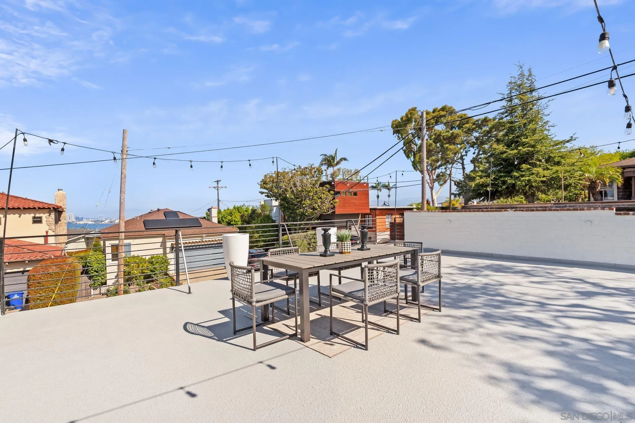 https://cdn.realtyfeed.com/cdn/127/250037772/52f0a517c2dafc1e6507cb6de5f9f70a.webp