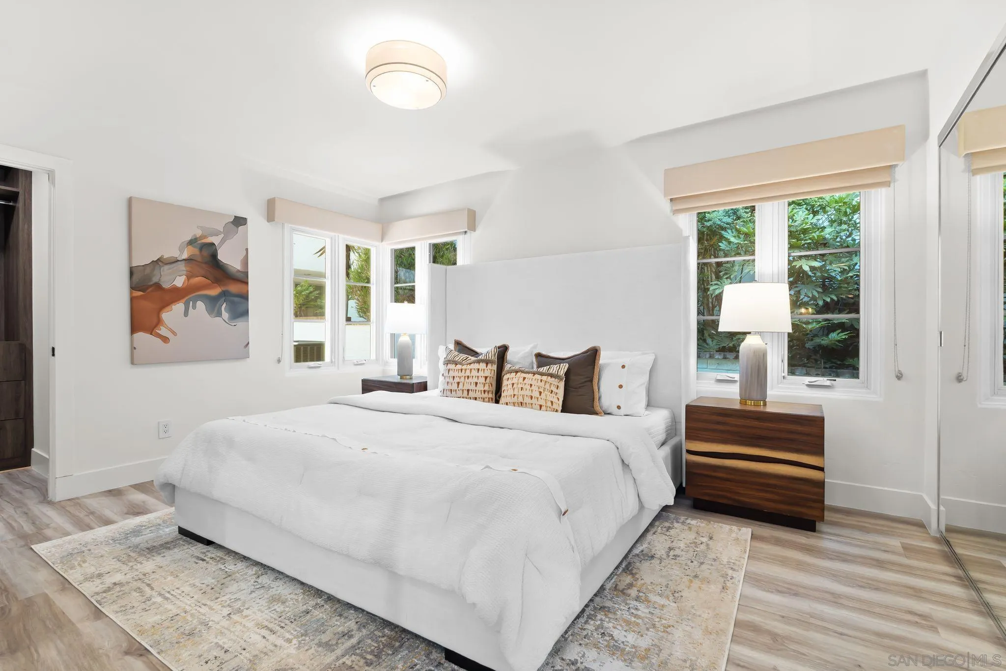 https://cdn.realtyfeed.com/cdn/127/250037772/ca935419e10ac80d5e1ce3c0c9c84a39.webp