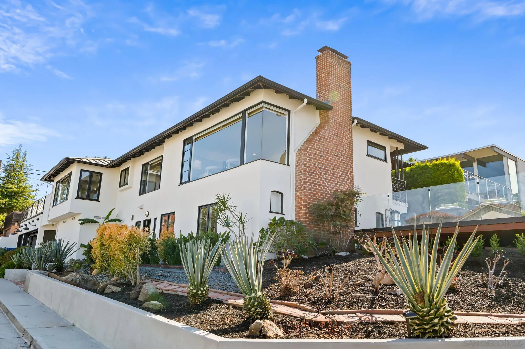 https://cdn.realtyfeed.com/cdn/127/250037772/cc1ed0393076144c8e6ebc2e0525820b.webp