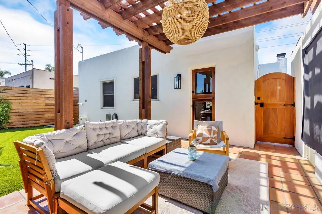 https://cdn.realtyfeed.com/cdn/127/250037775/0a05c9c71f0b2082afddfc4889303147.webp