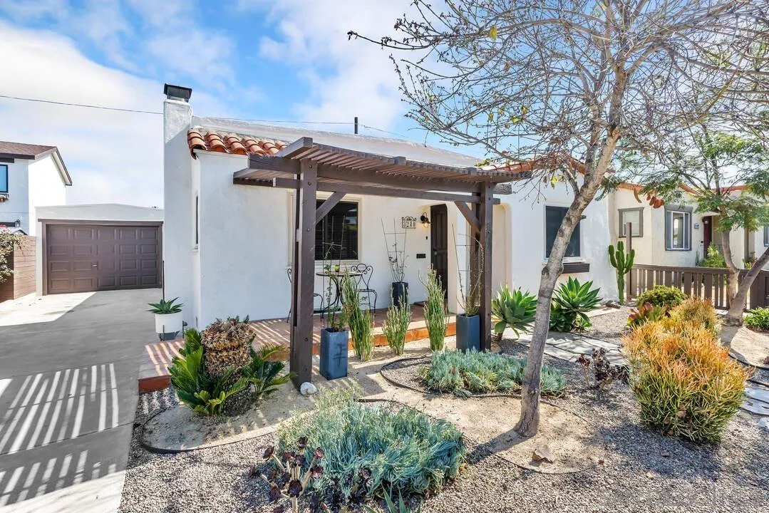 https://cdn.realtyfeed.com/cdn/127/250037775/183bbb4ff43aca4d25d7b1ff2abb1060.webp