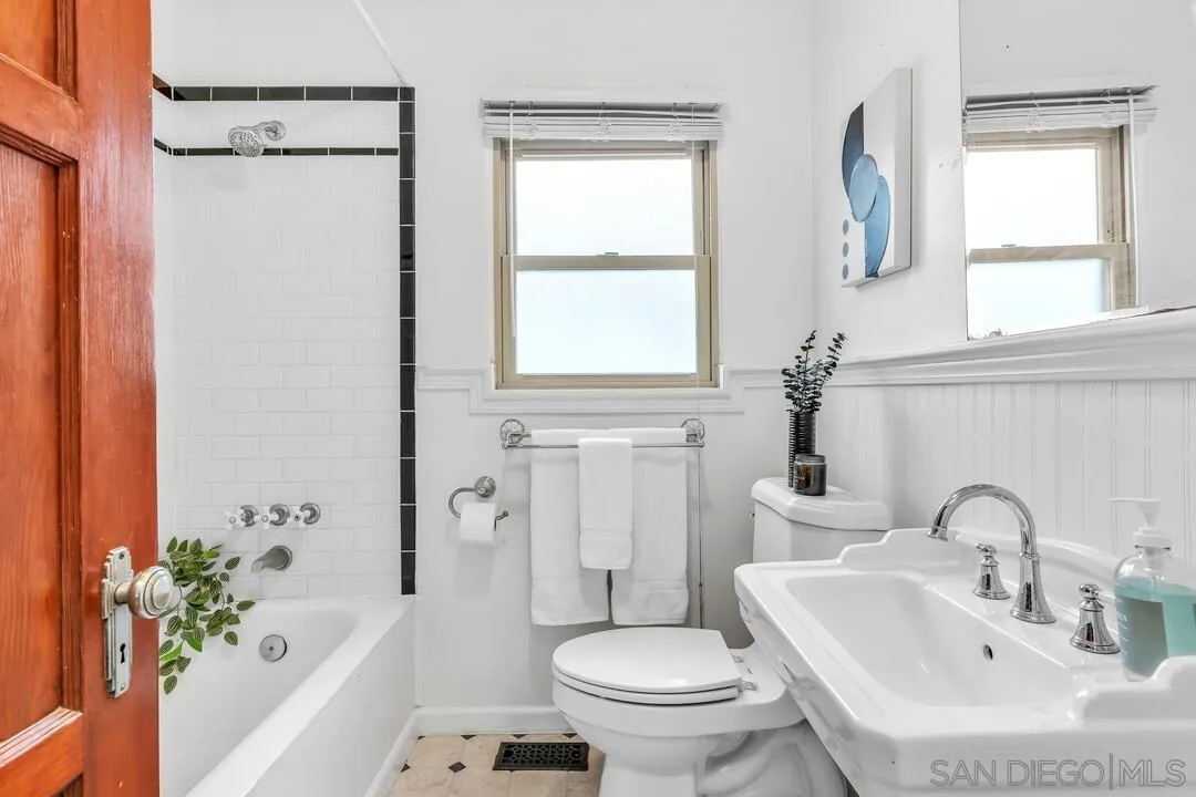 https://cdn.realtyfeed.com/cdn/127/250037775/93a8e474c5f8200a7dddc3ff583e3356.webp