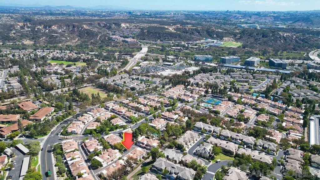 https://cdn.realtyfeed.com/cdn/127/250037777/0955f674a9bb499f0f1282f804713374.webp