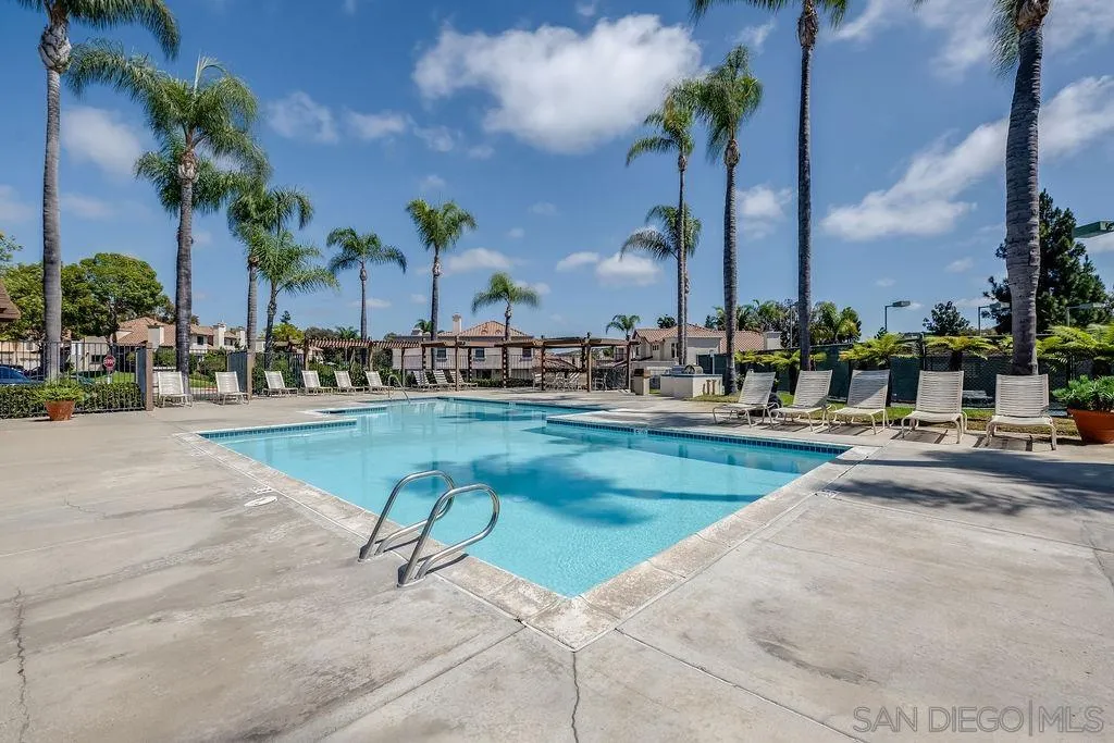 https://cdn.realtyfeed.com/cdn/127/250037777/6c749c1355b394453ea95fd8f202ab82.webp