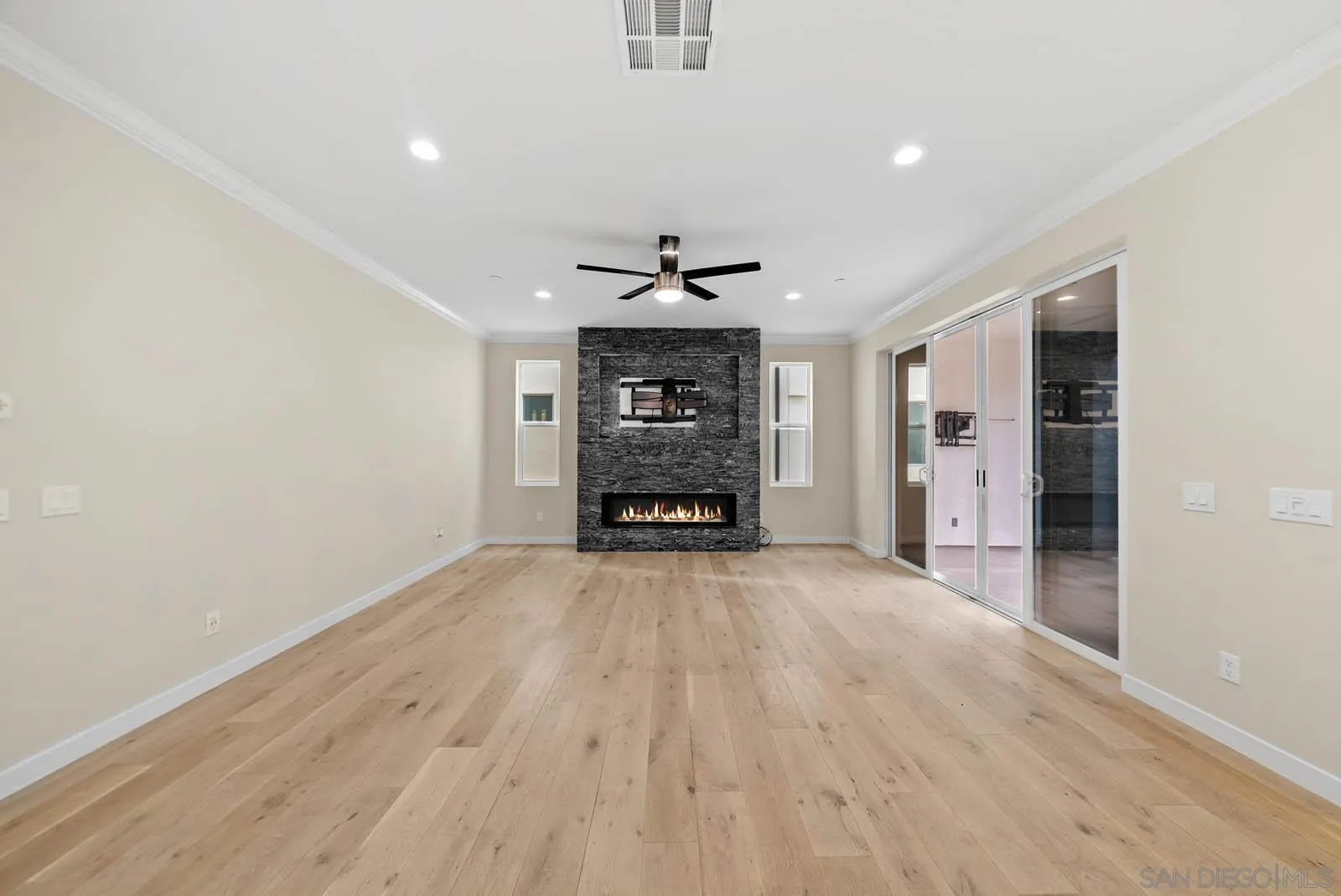https://cdn.realtyfeed.com/cdn/127/250037778/5cc466f1590fc1fe9dbde30d7eb1d0a9.webp