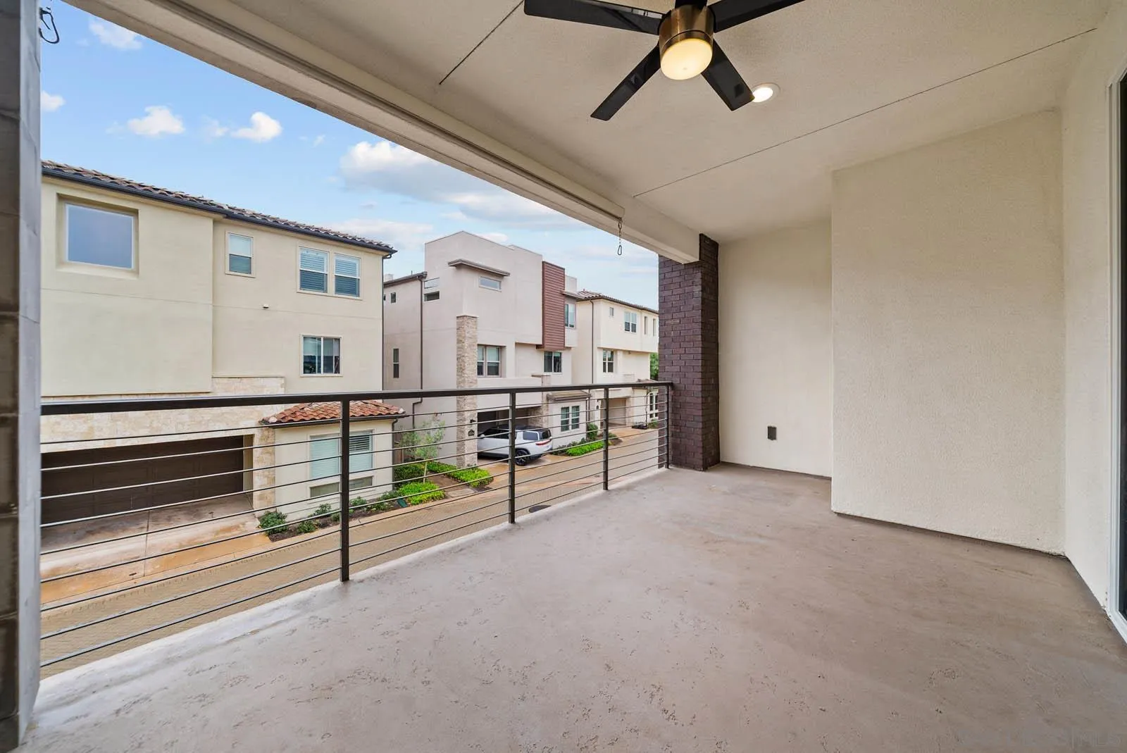 https://cdn.realtyfeed.com/cdn/127/250037778/65649af95d78f87cab65c9c0f4d6884d.webp
