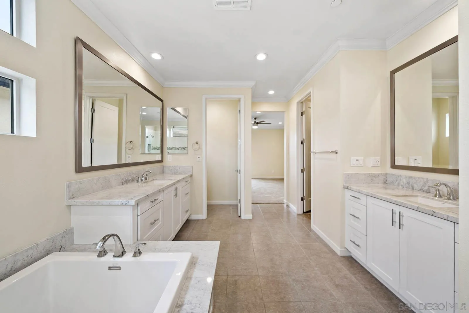 https://cdn.realtyfeed.com/cdn/127/250037778/98655d53f6cd1684f38a9bf0c1f2fe12.webp
