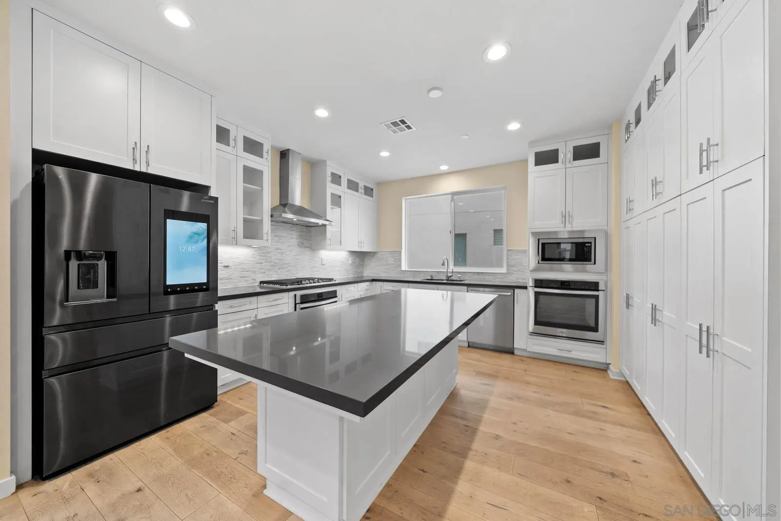 https://cdn.realtyfeed.com/cdn/127/250037778/a7e966b5d13a99a8b6b4924a766ca046.webp