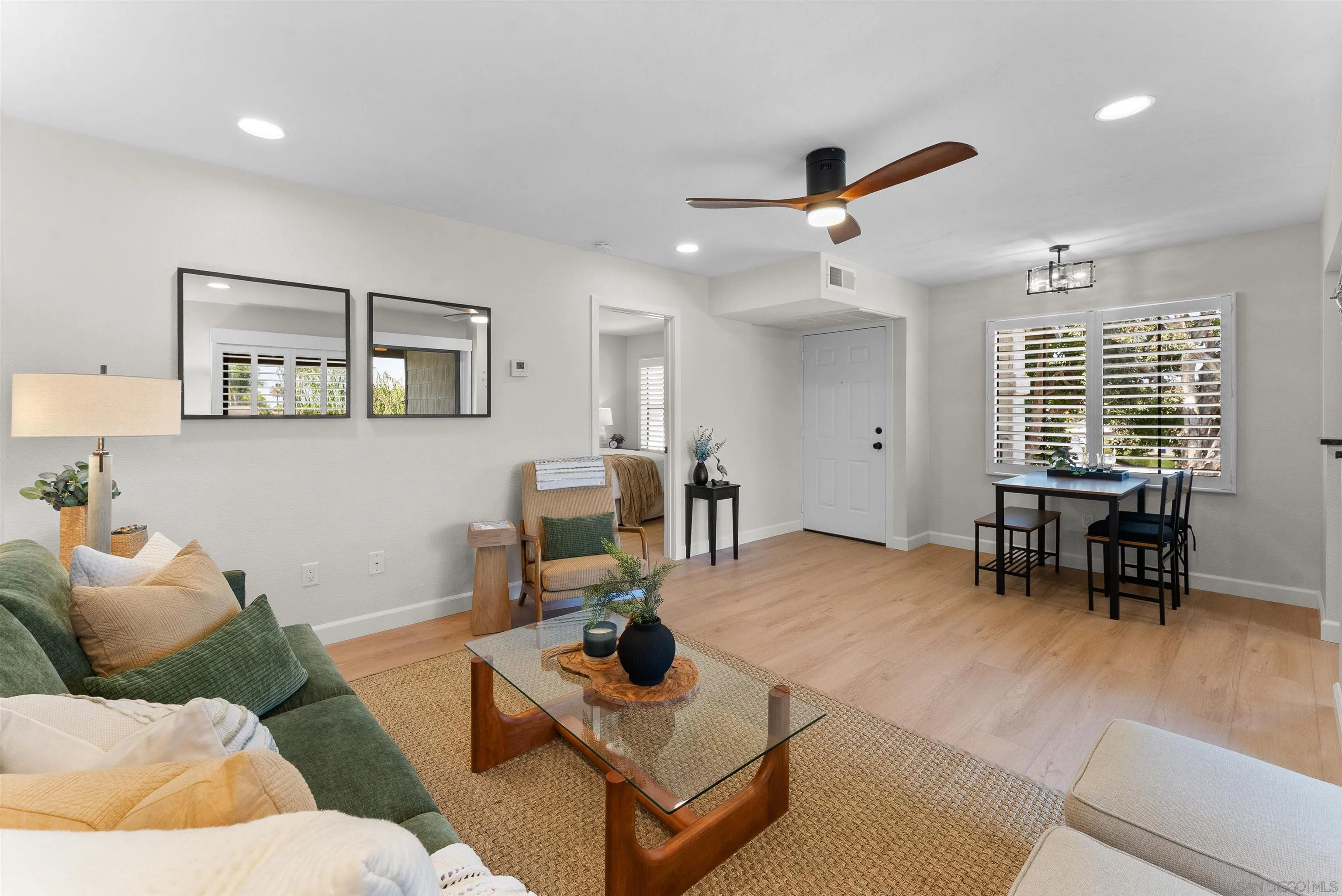 https://cdn.realtyfeed.com/cdn/127/250037782/04b1a6e91a5361256fa36ea1416d1236.webp