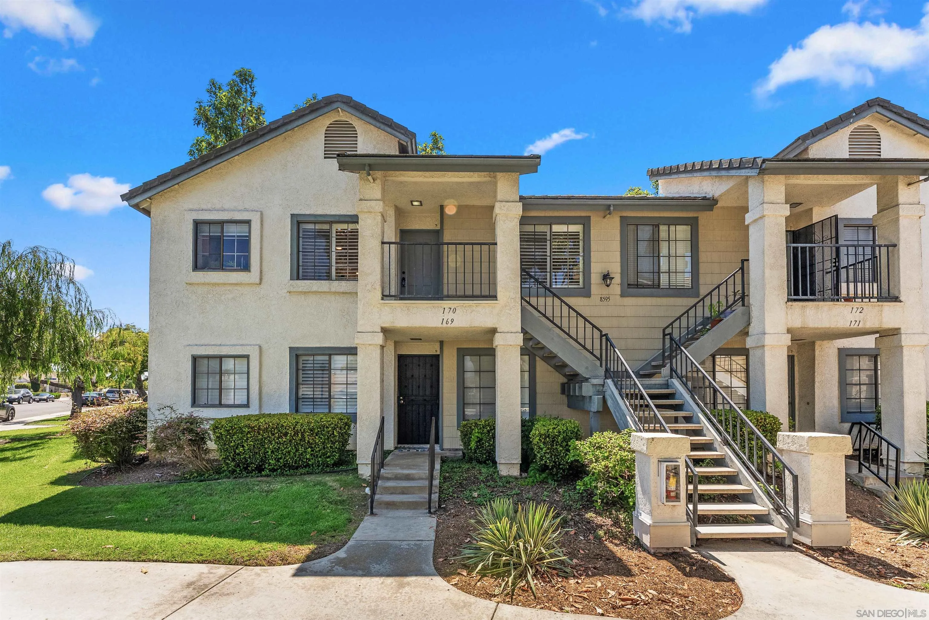 https://cdn.realtyfeed.com/cdn/127/250037782/93e18146181de079e432875da00d6acd.webp
